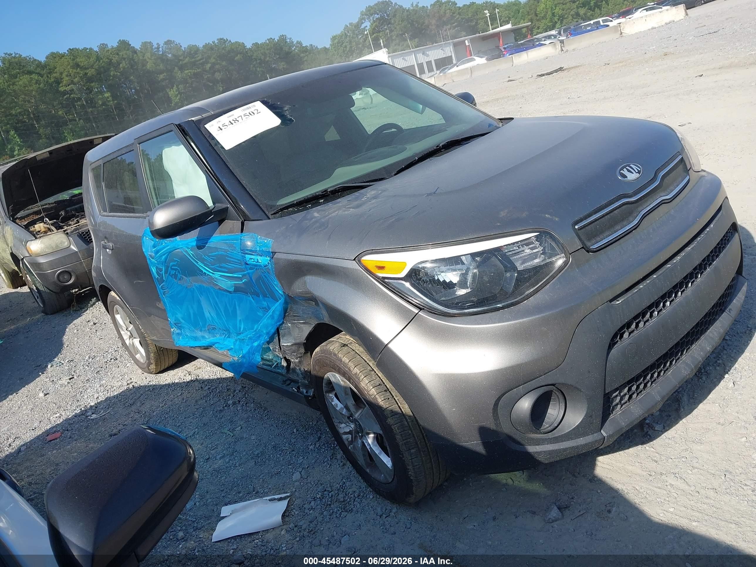2019 Kia Soul Gray vin: KNDJN2A29K7022543