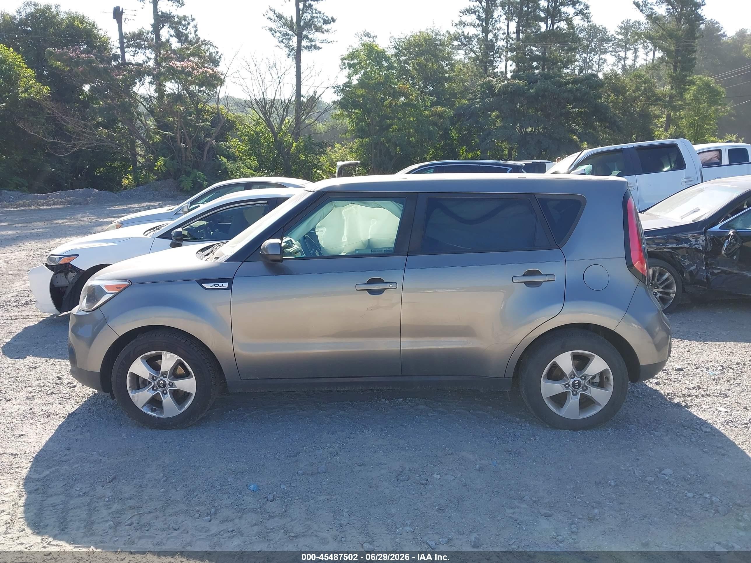 2019 Kia Soul Gray vin: KNDJN2A29K7022543