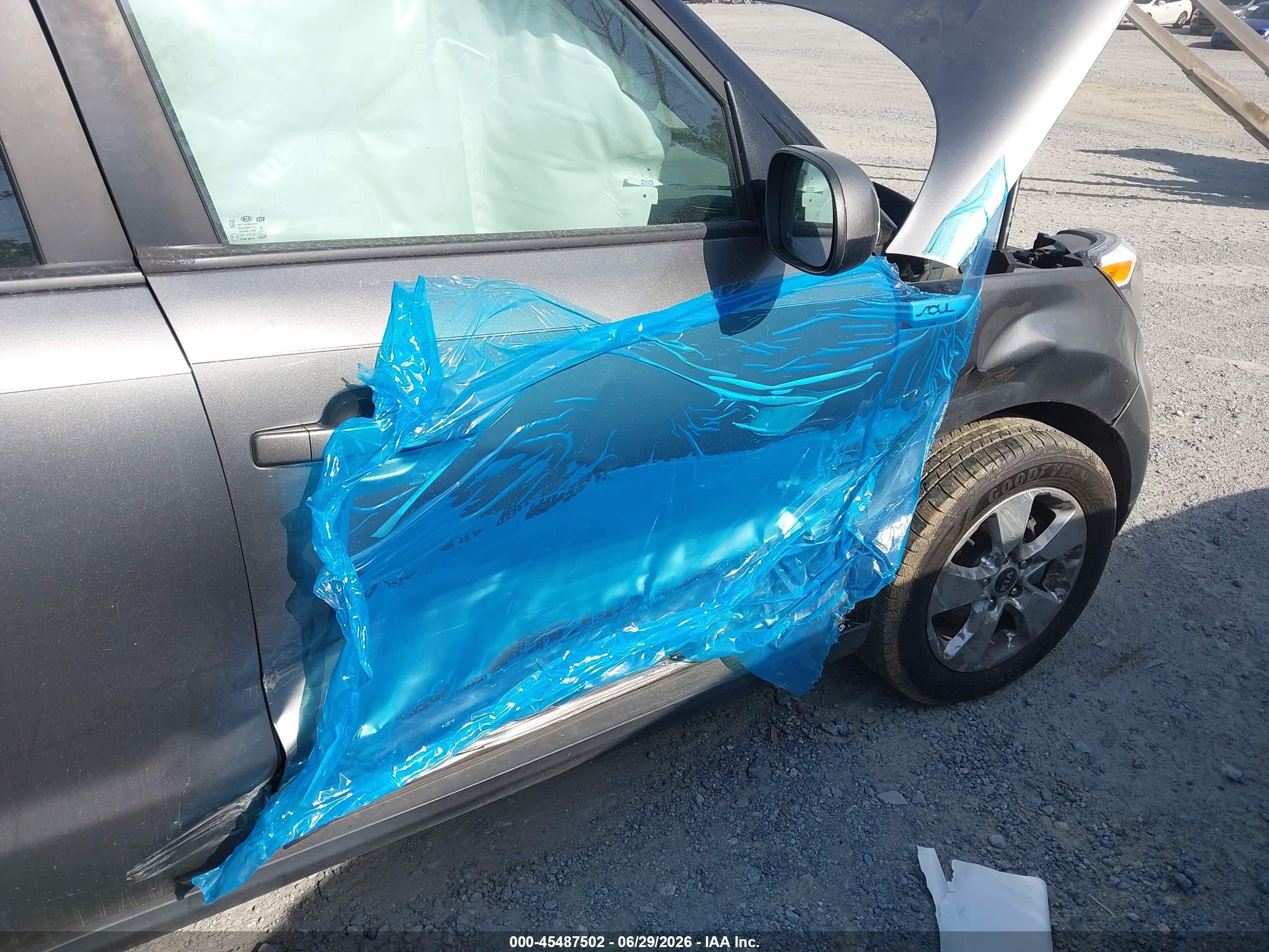 2019 Kia Soul Gray vin: KNDJN2A29K7022543