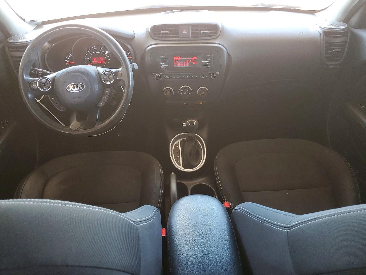 2014 Kia Soul Base White vin: KNDJN2A2XE7096400