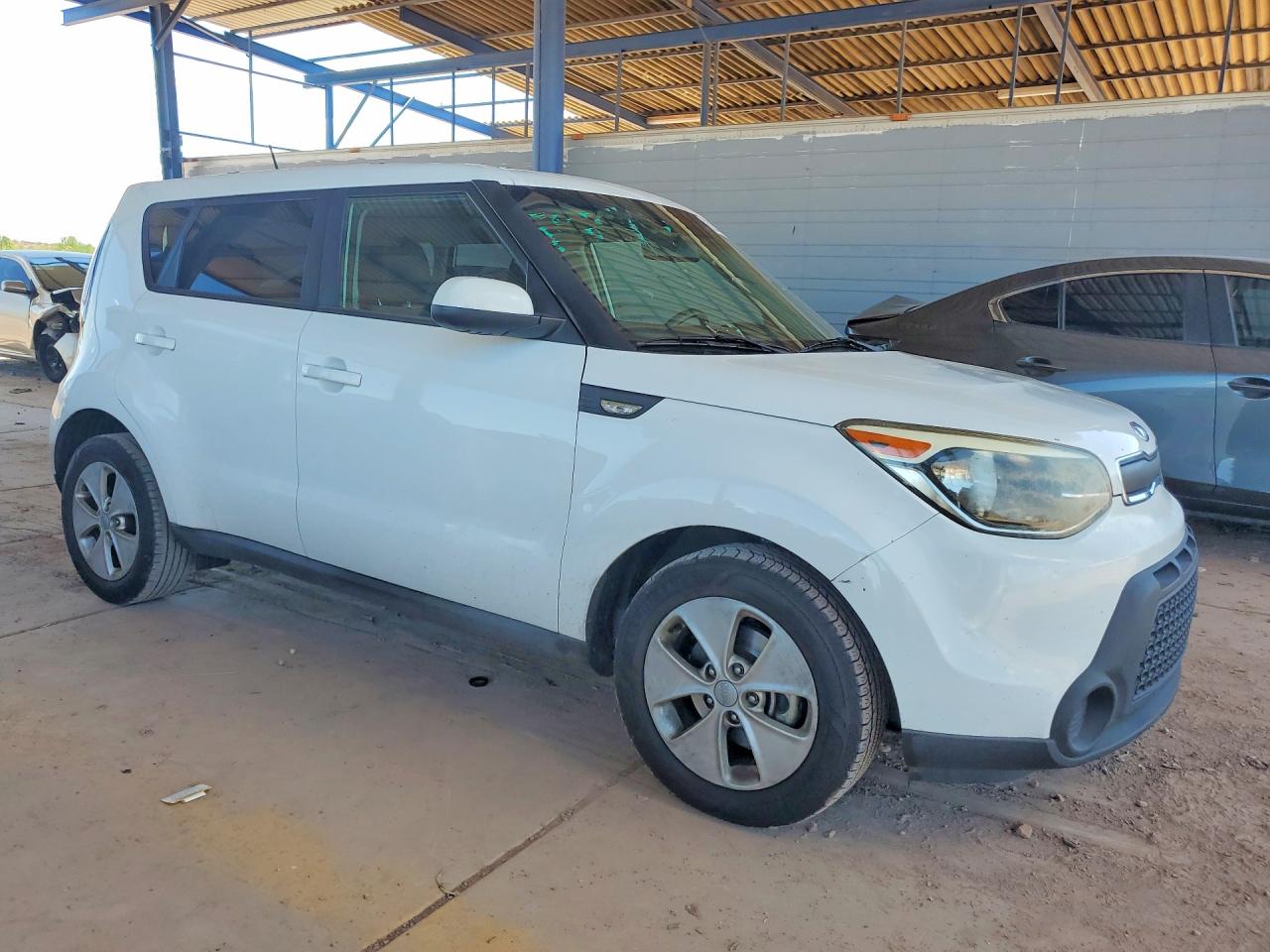 2014 Kia Soul Base White vin: KNDJN2A2XE7096400