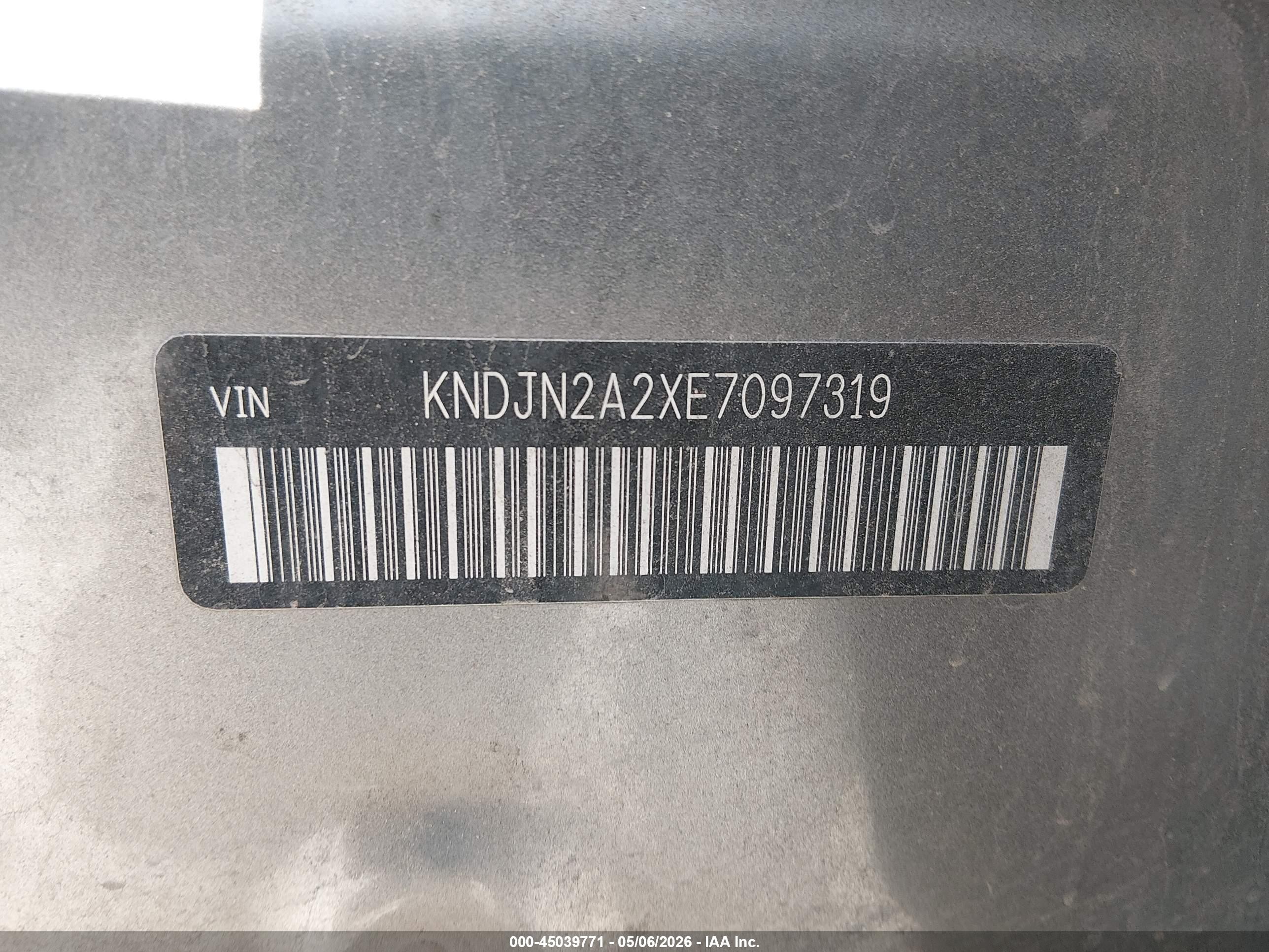 2014 Kia Soul   Silver vin: KNDJN2A2XE7097319