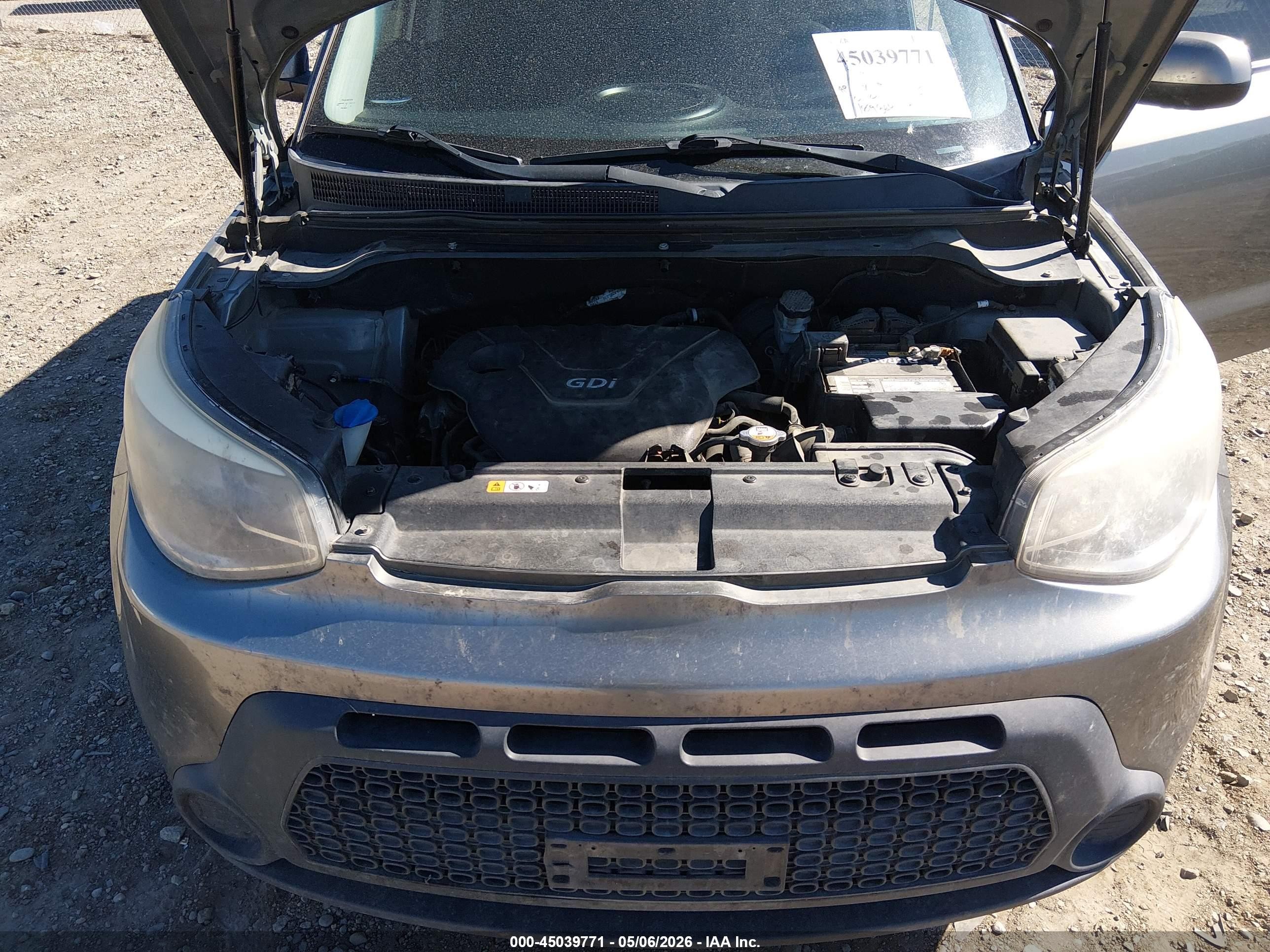 2014 Kia Soul   Silver vin: KNDJN2A2XE7097319