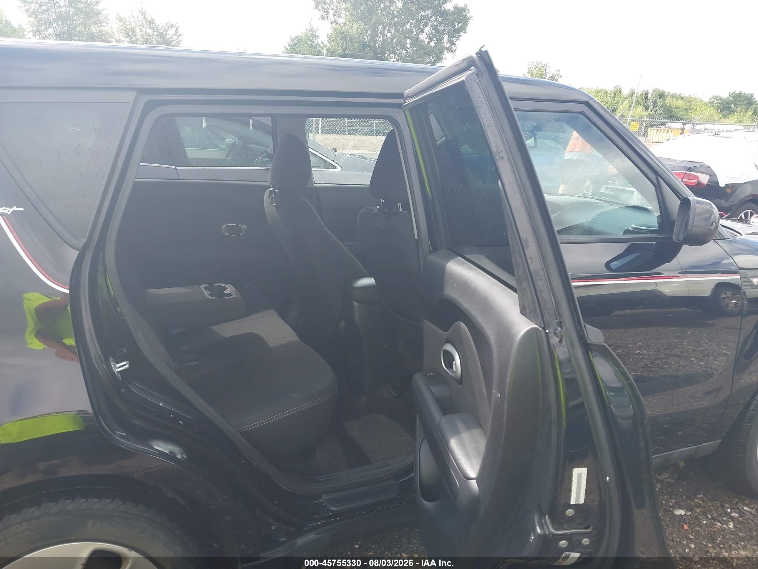 2014 Kia Soul   Черный vin: KNDJN2A2XE7099863