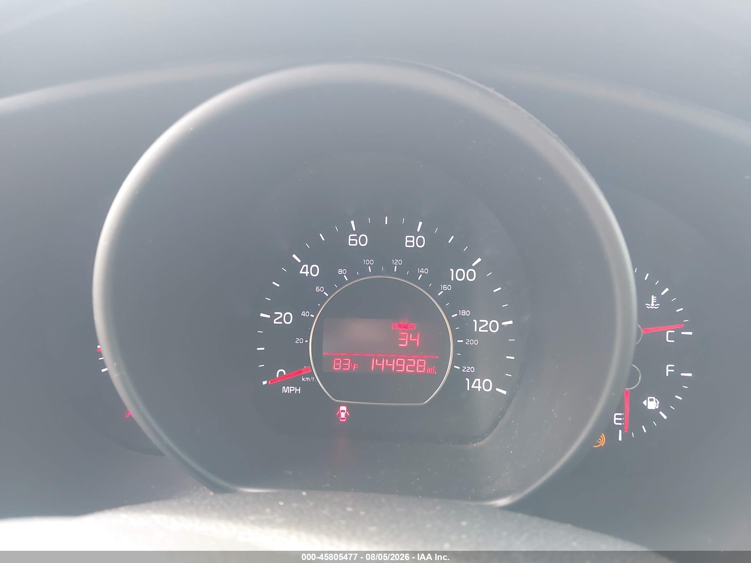 2014 Kia Soul   Серебряный vin: KNDJN2A2XE7704237