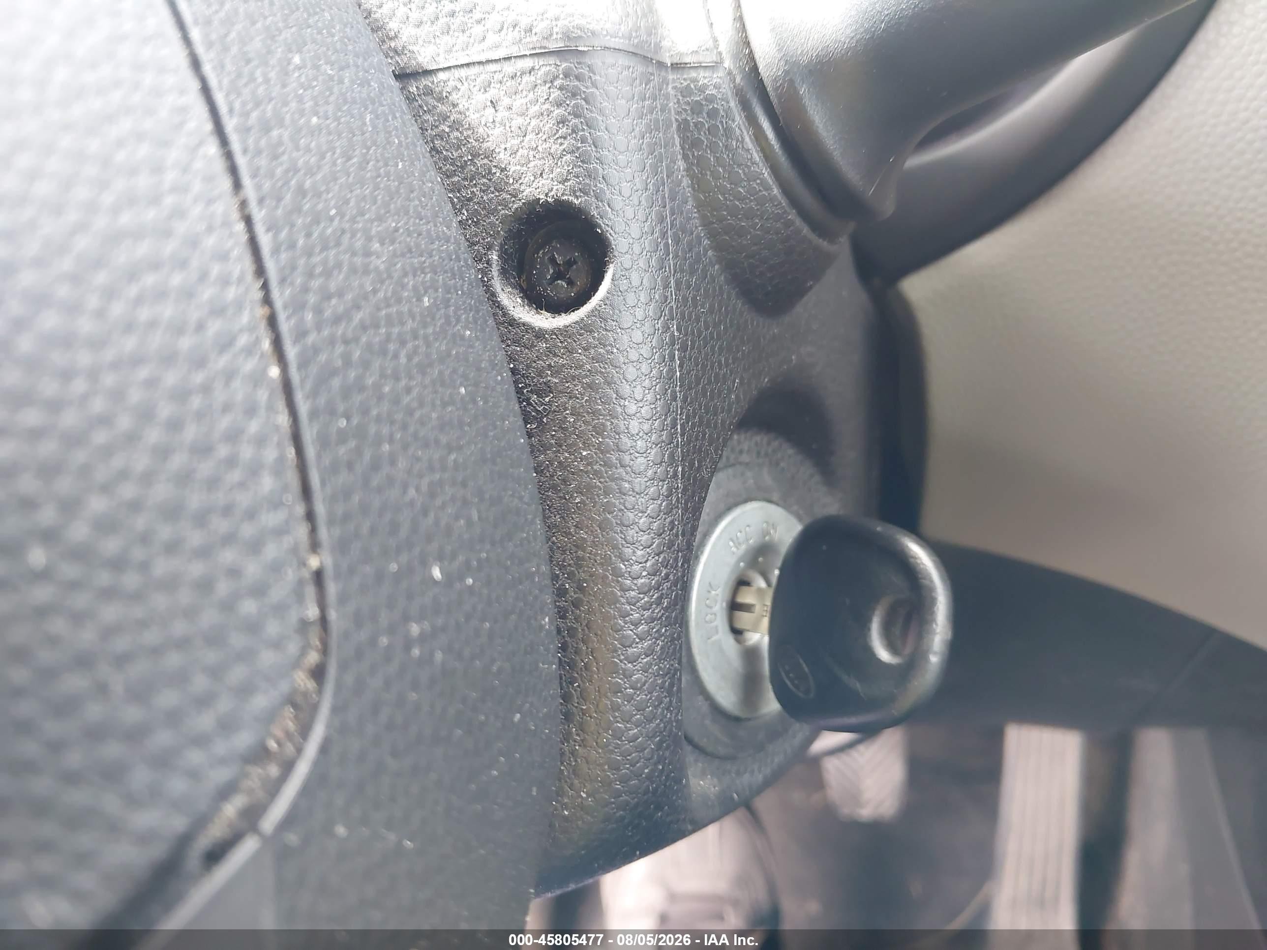 2014 Kia Soul   Серебряный vin: KNDJN2A2XE7704237