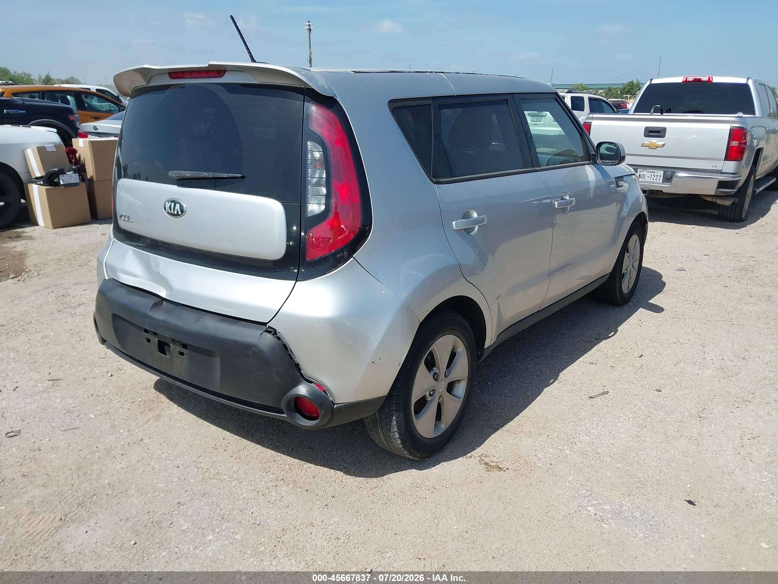 2014 Kia Soul   Silver vin: KNDJN2A2XE7705677