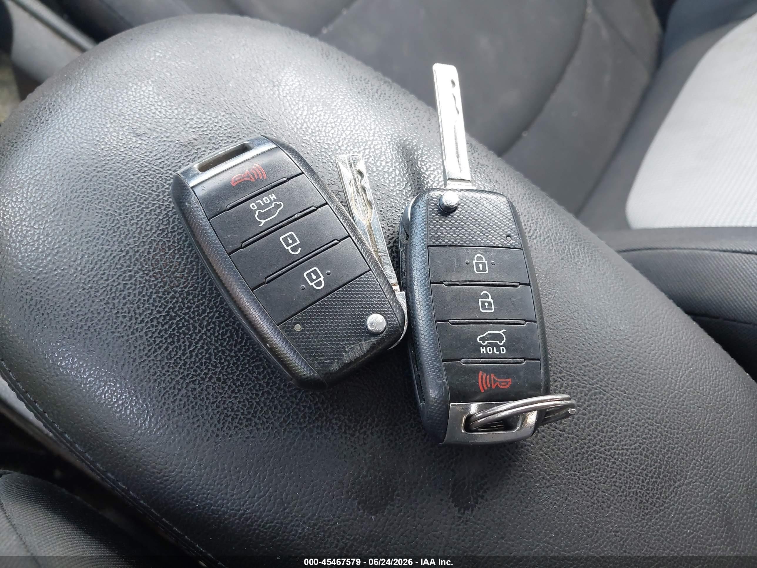2014 Kia Soul White vin: KNDJN2A2XE7710751