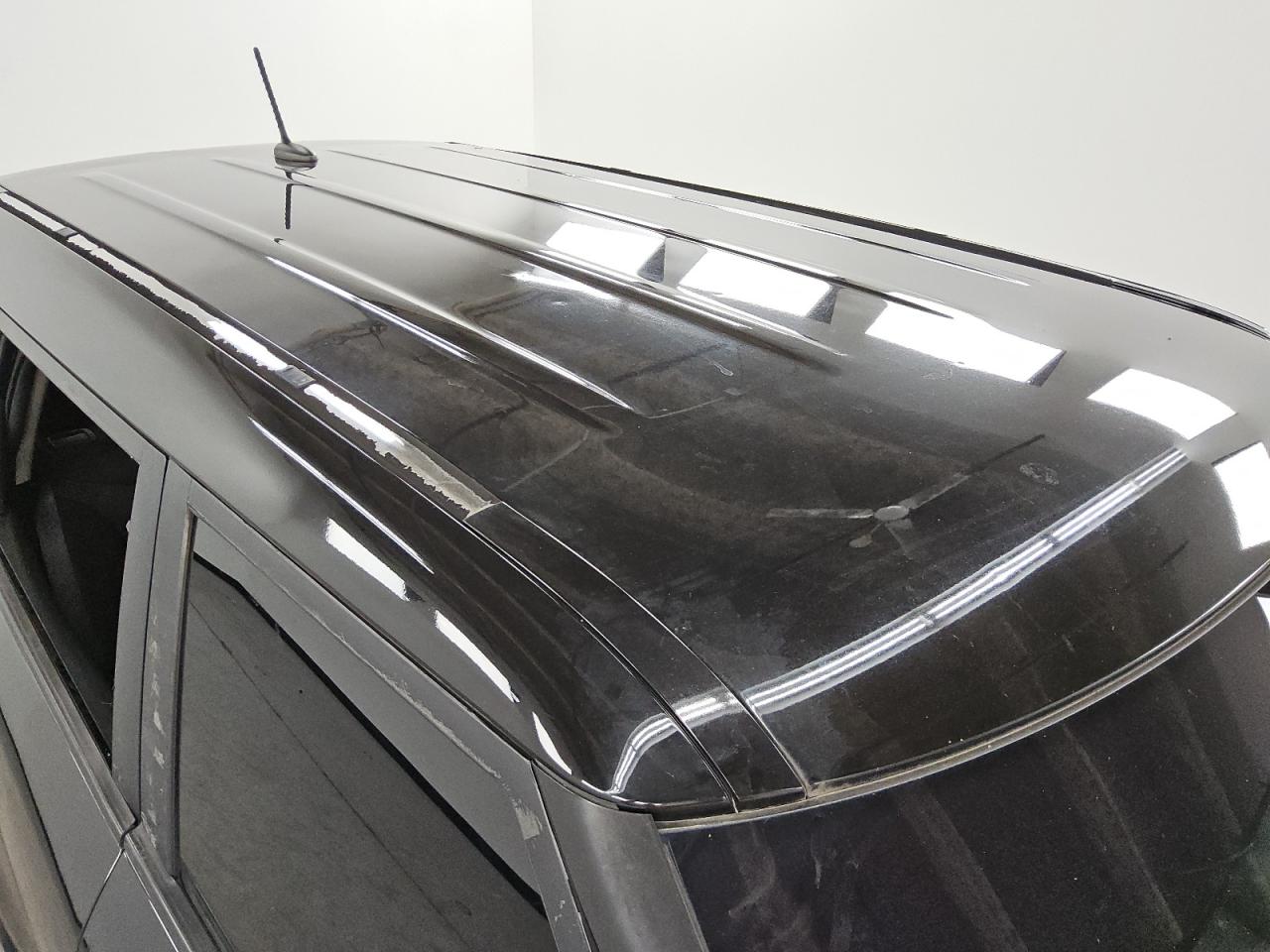 2014 Kia Soul Base Black vin: KNDJN2A2XE7719742 Damage: Right Drip Rail Molding, Peeling, > 12 Inches