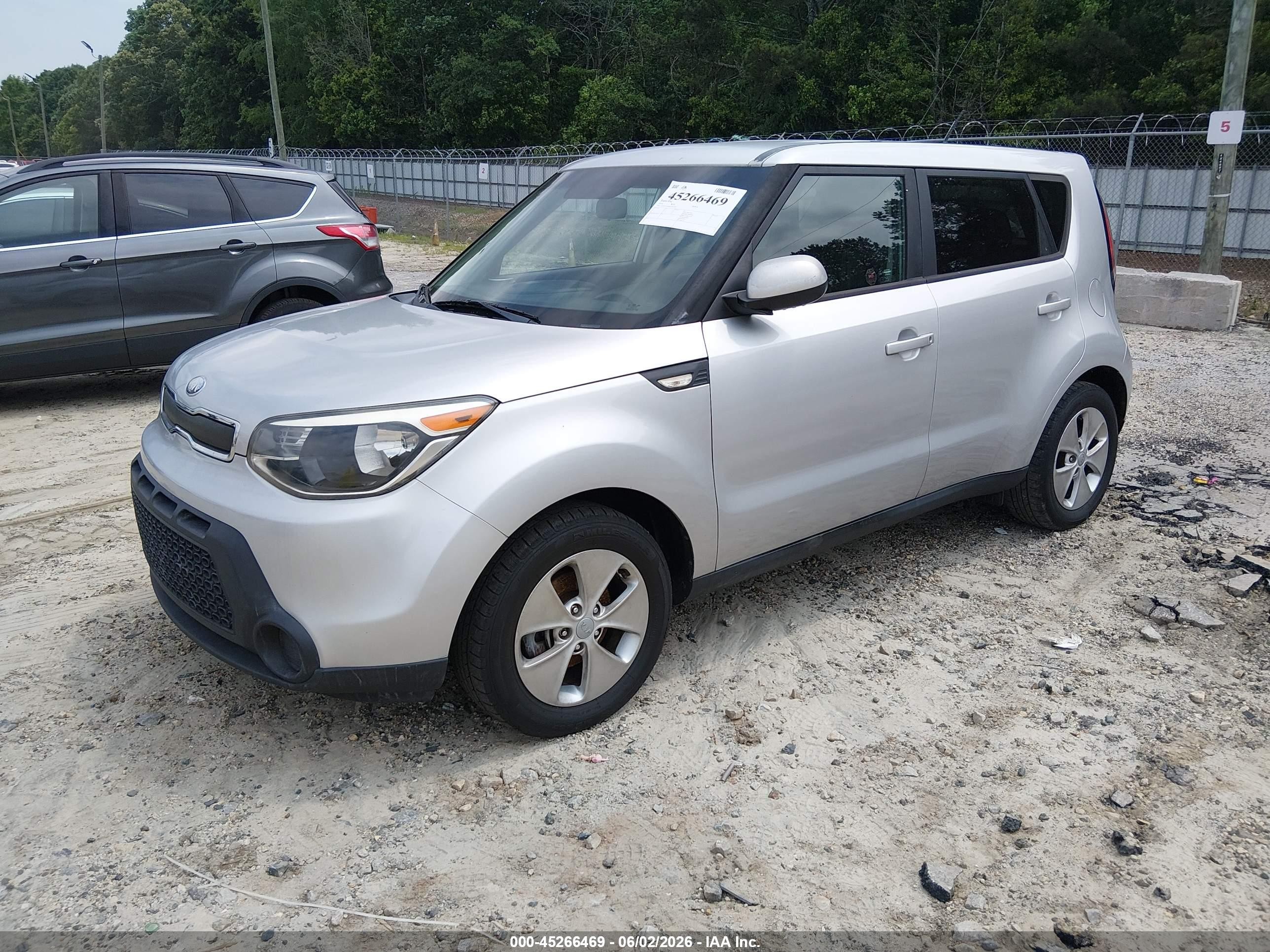 2014 Kia Soul   Silver vin: KNDJN2A2XE7721281