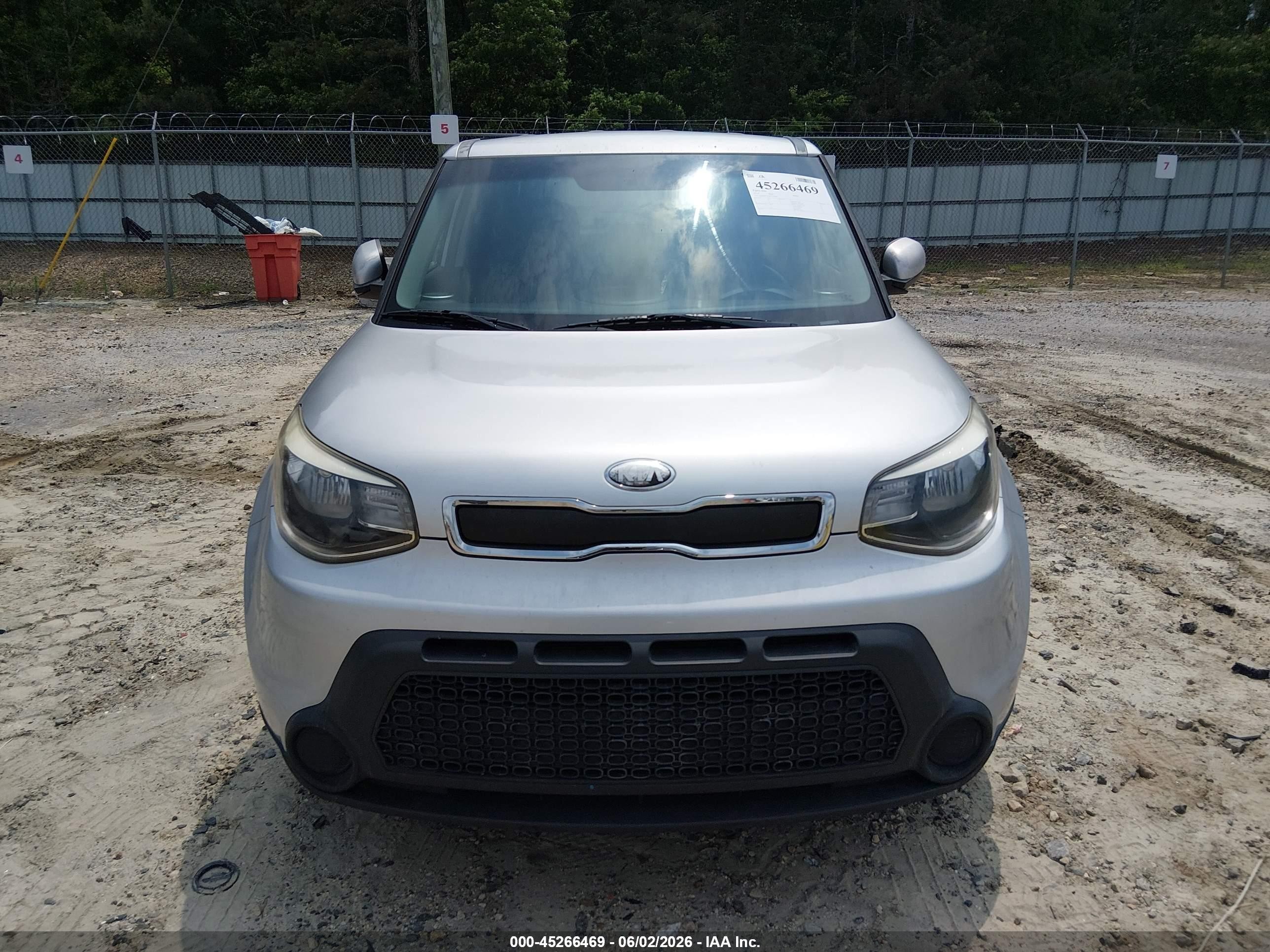 2014 Kia Soul   Silver vin: KNDJN2A2XE7721281