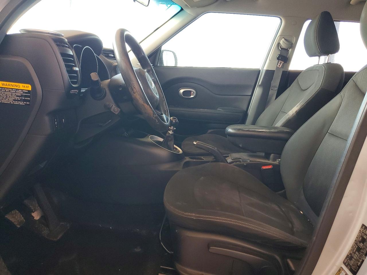 2014 Kia Soul Base Silver vin: KNDJN2A2XE7737304