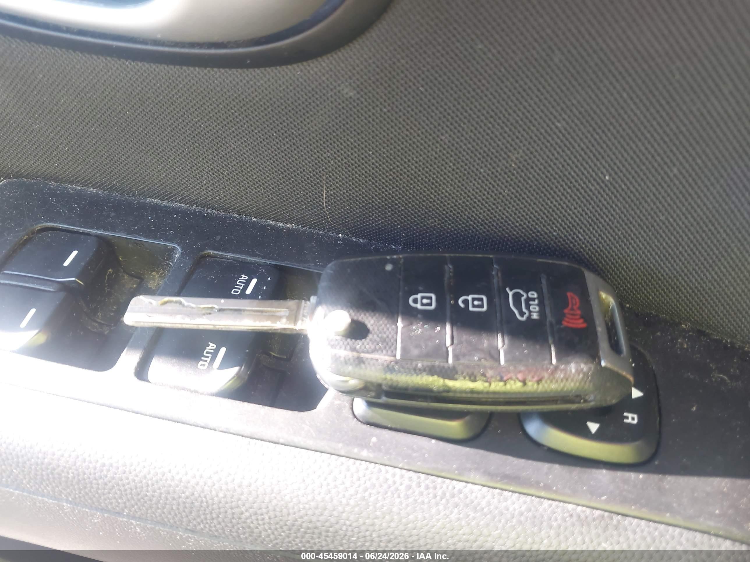 2014 Kia Soul   Зеленый vin: KNDJN2A2XE7738632