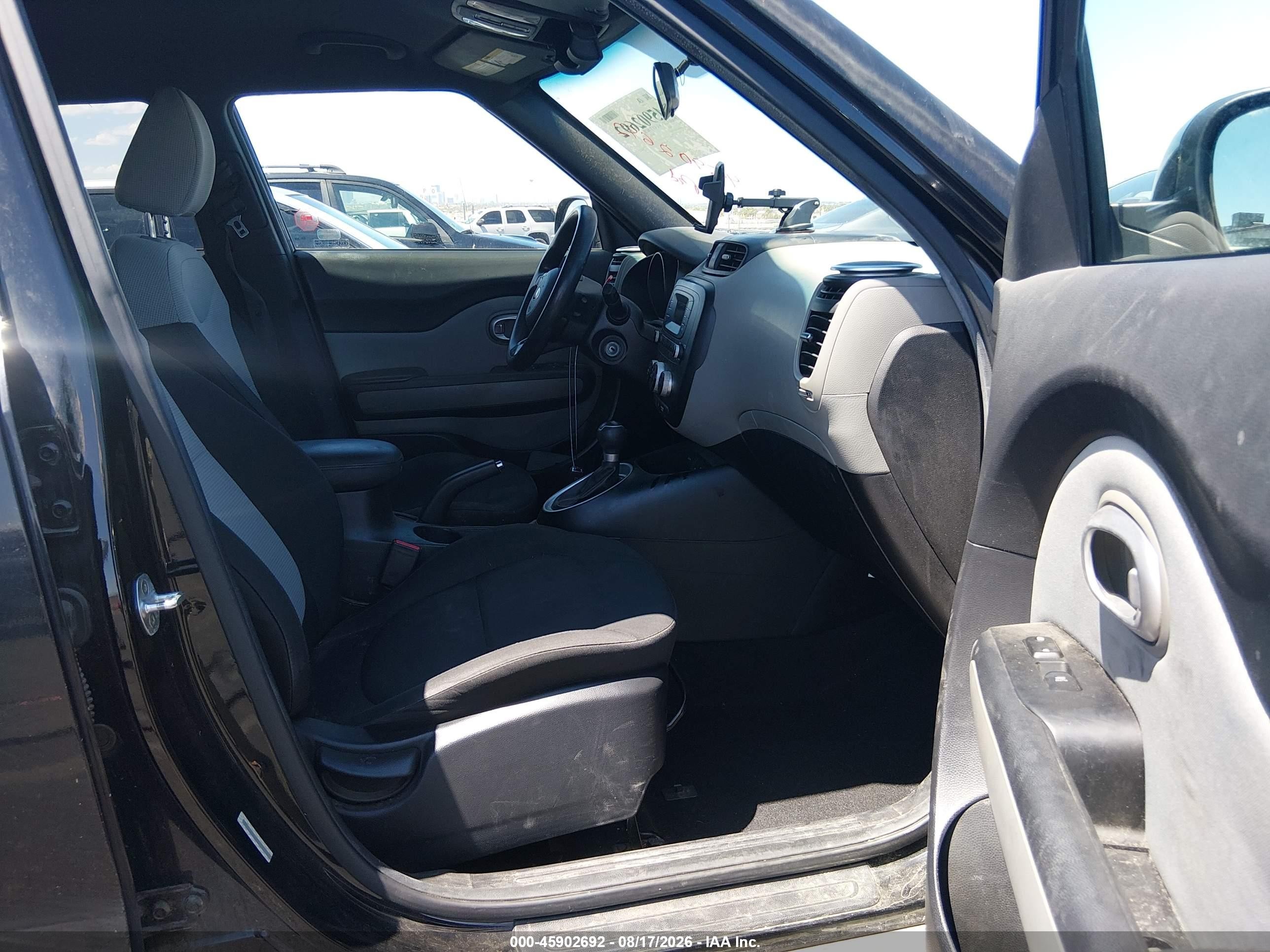 2014 Kia Soul   Black vin: KNDJN2A2XE7738727