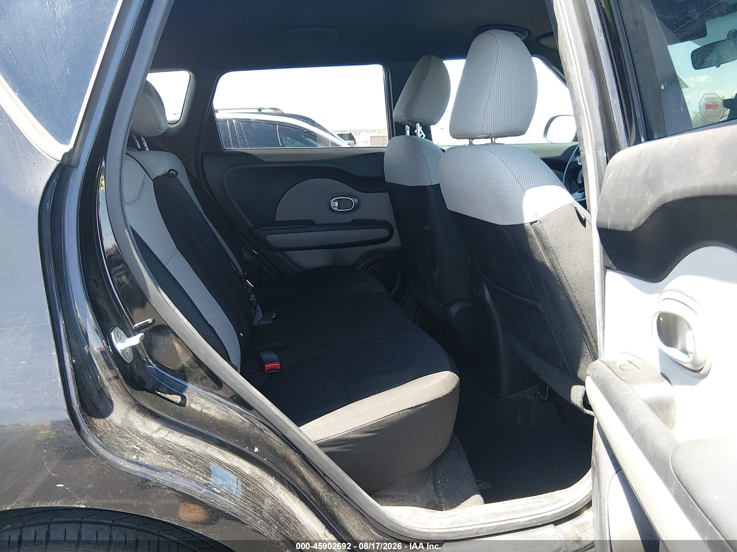2014 Kia Soul   Black vin: KNDJN2A2XE7738727