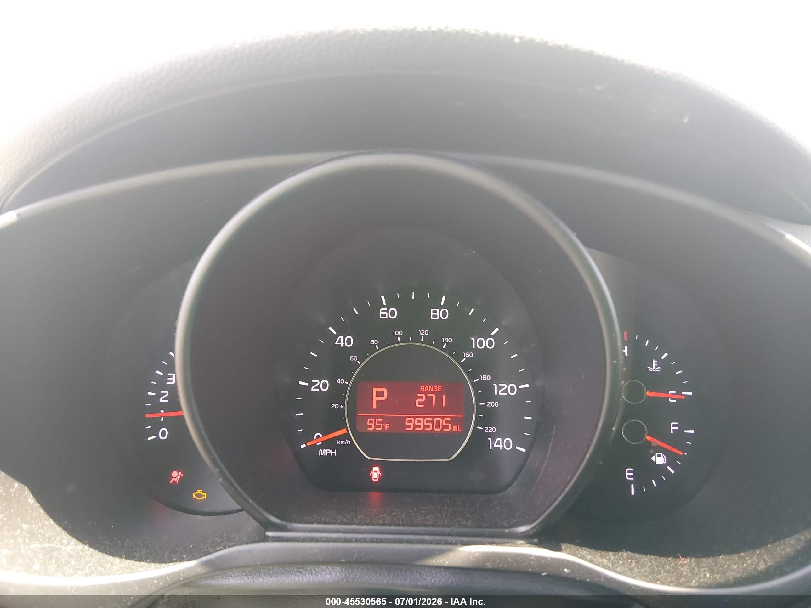 2015 Kia Soul   White vin: KNDJN2A2XF7156774