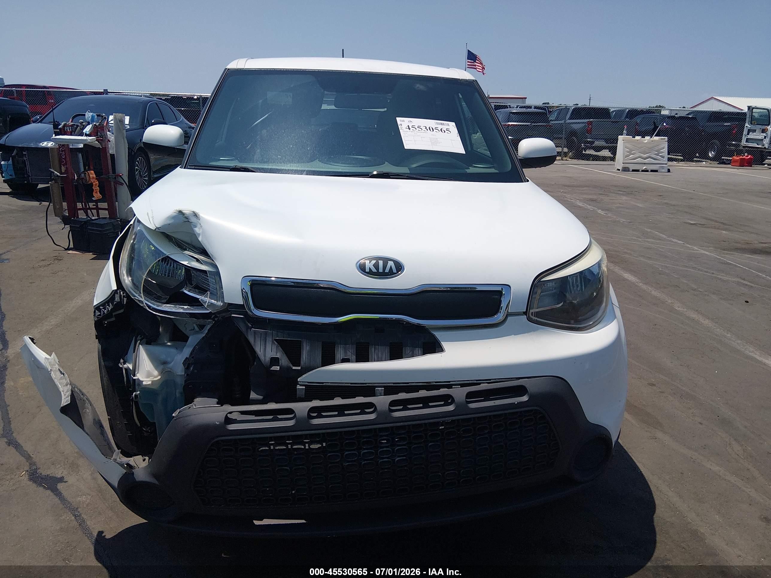 2015 Kia Soul   White vin: KNDJN2A2XF7156774