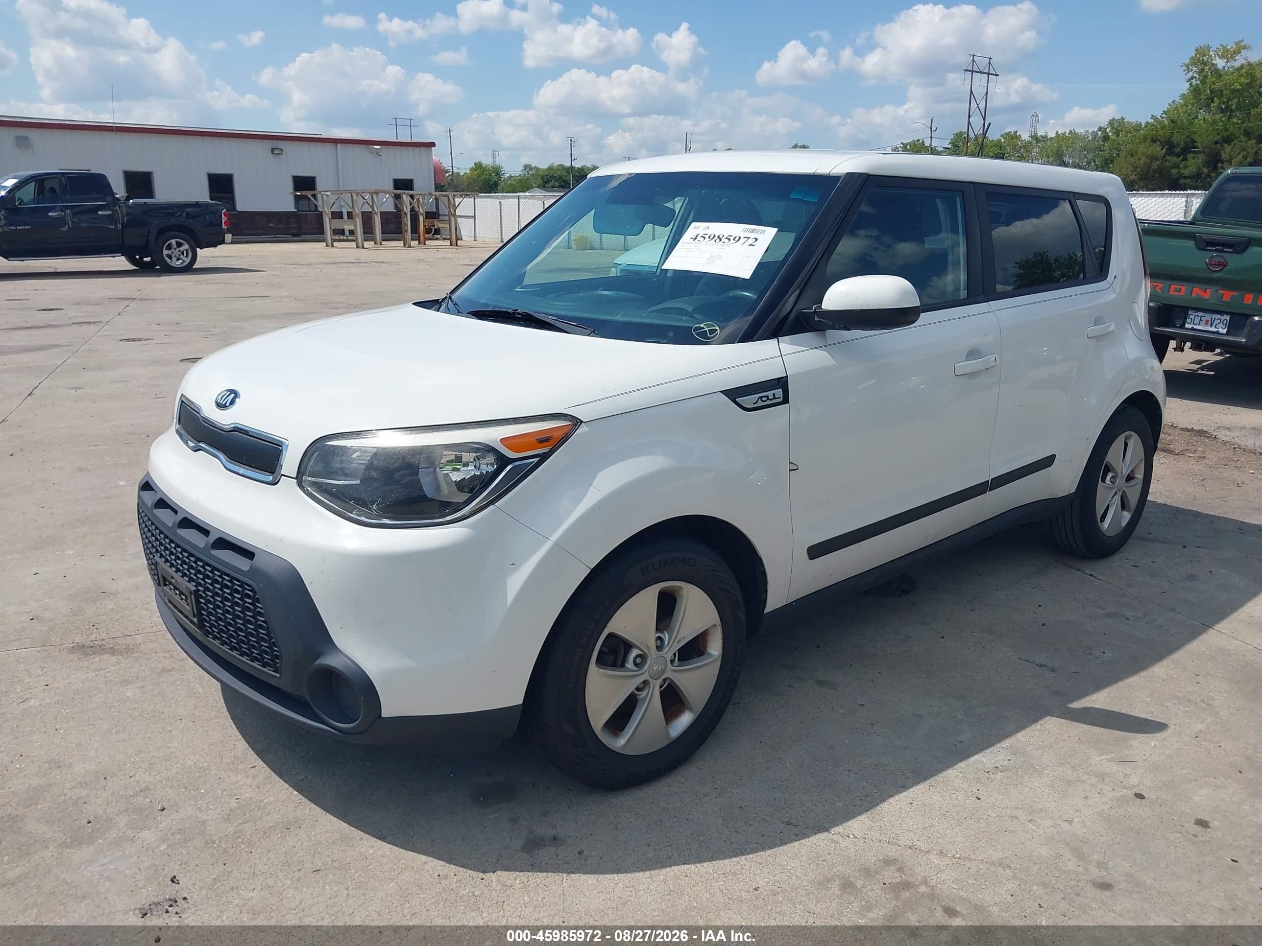 2015 Kia Soul   White vin: KNDJN2A2XF7168214