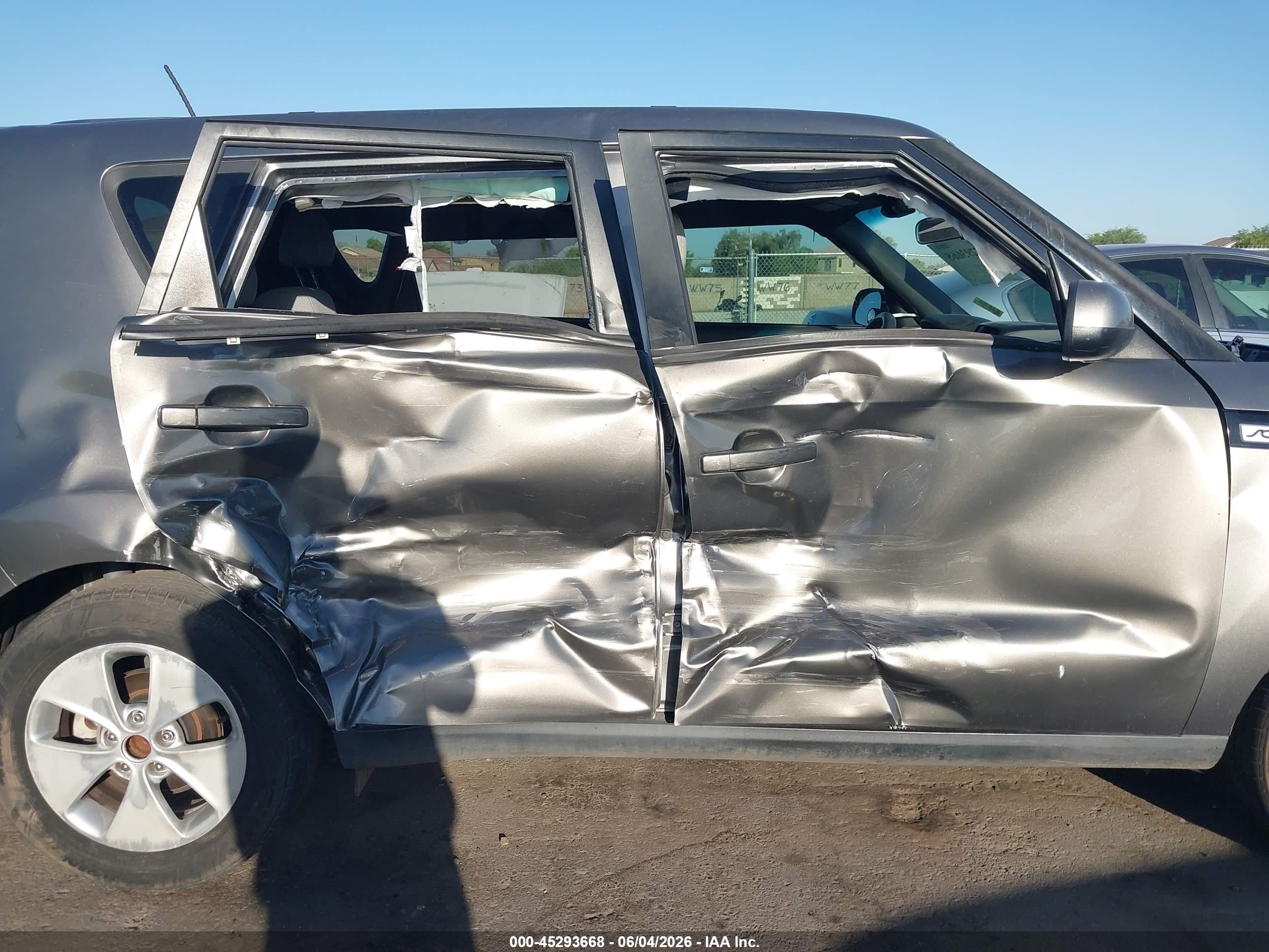 2015 Kia Soul   Gray vin: KNDJN2A2XF7170884