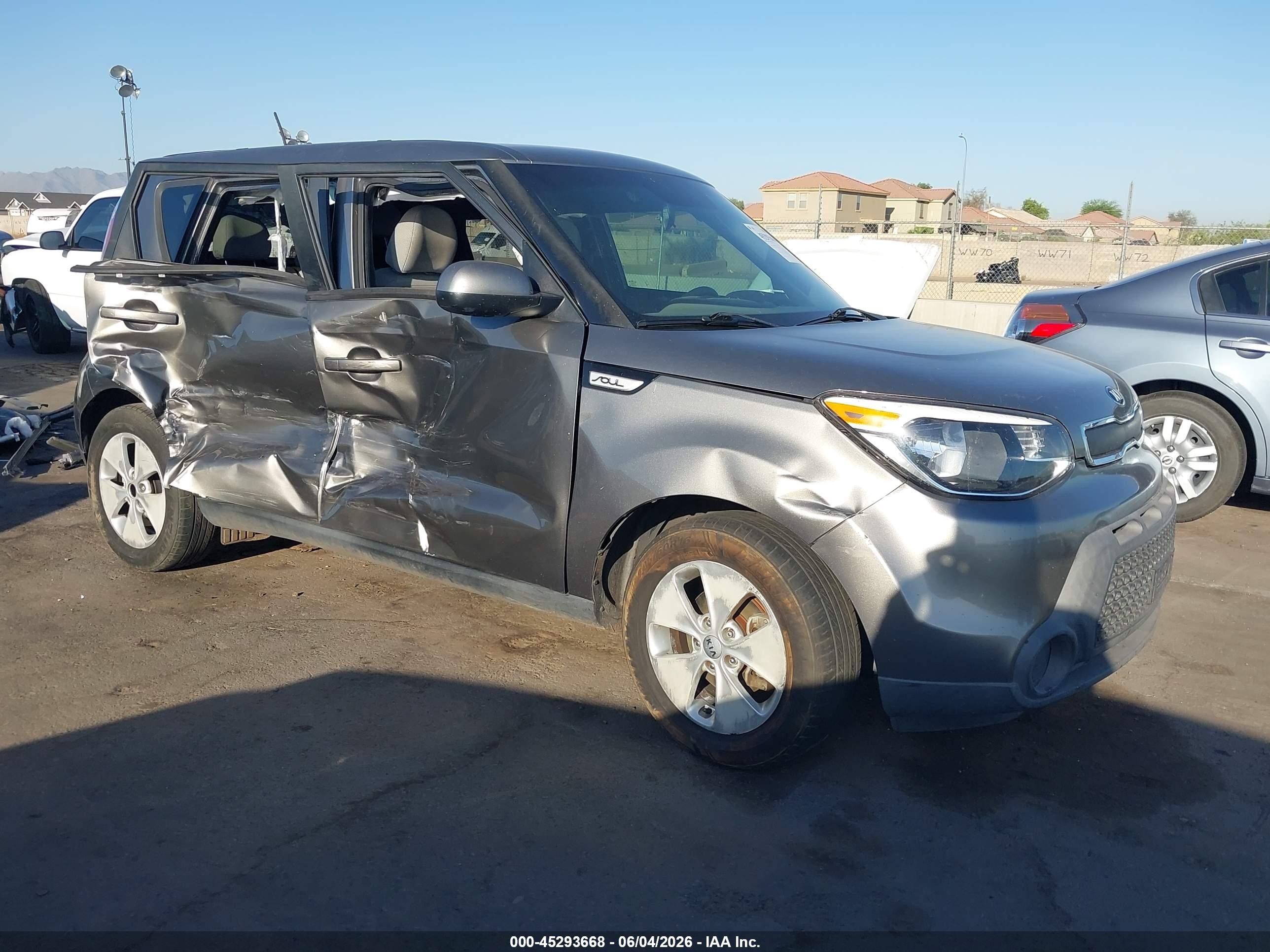2015 Kia Soul   Gray vin: KNDJN2A2XF7170884