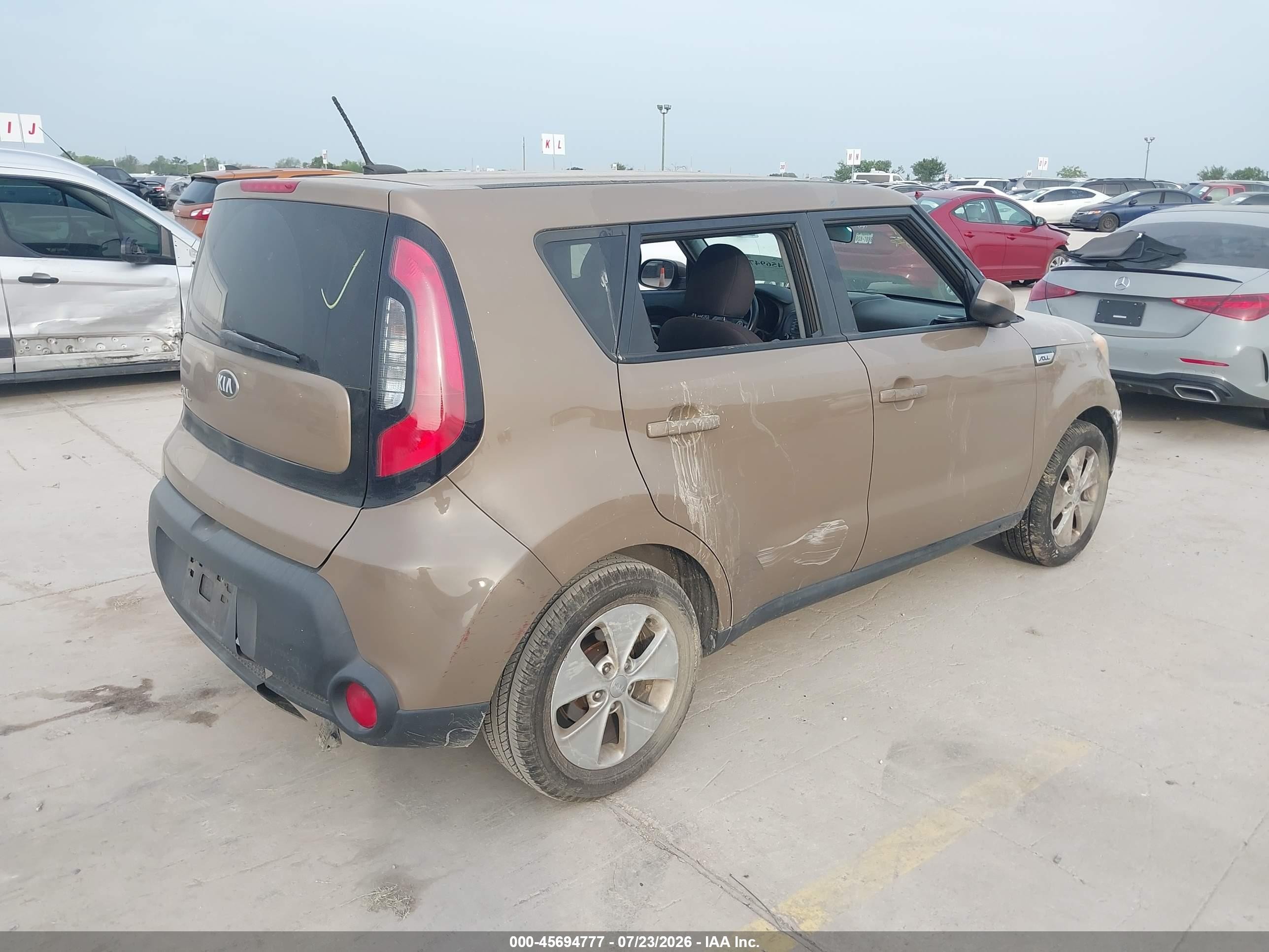 2015 Kia Soul   Brown vin: KNDJN2A2XF7204807