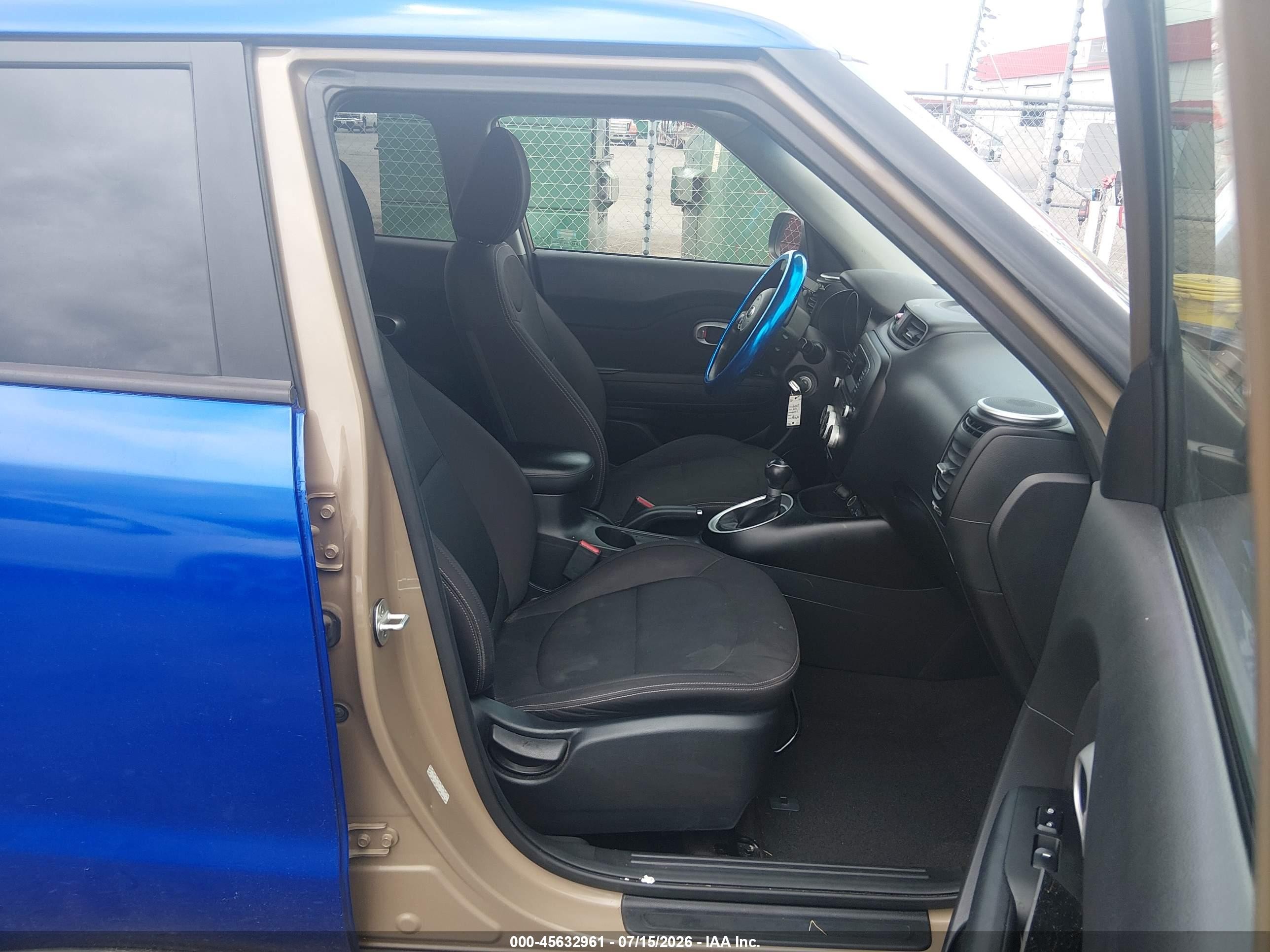 2015 Kia Soul   Синий vin: KNDJN2A2XF7208792