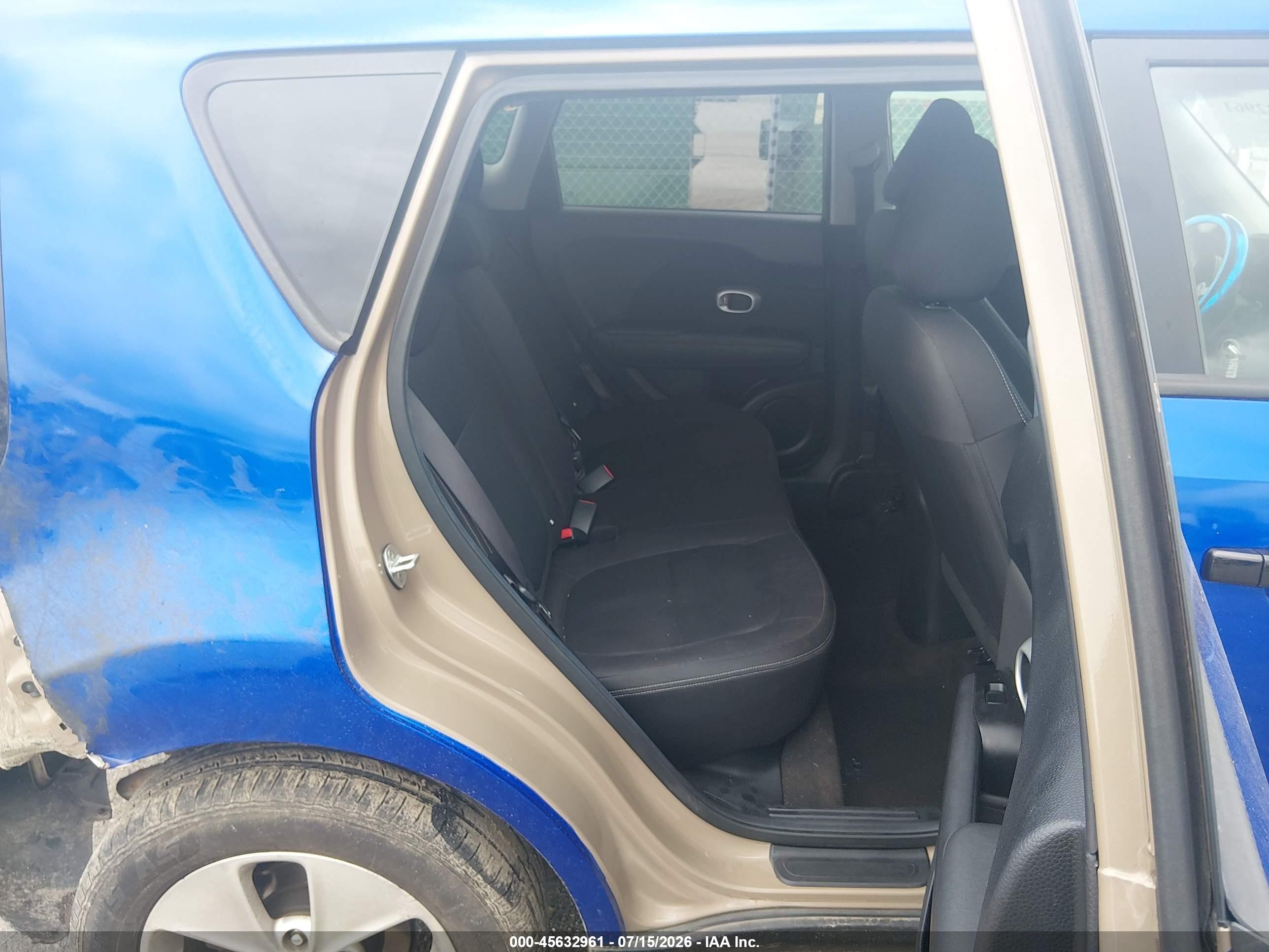 2015 Kia Soul   Синий vin: KNDJN2A2XF7208792