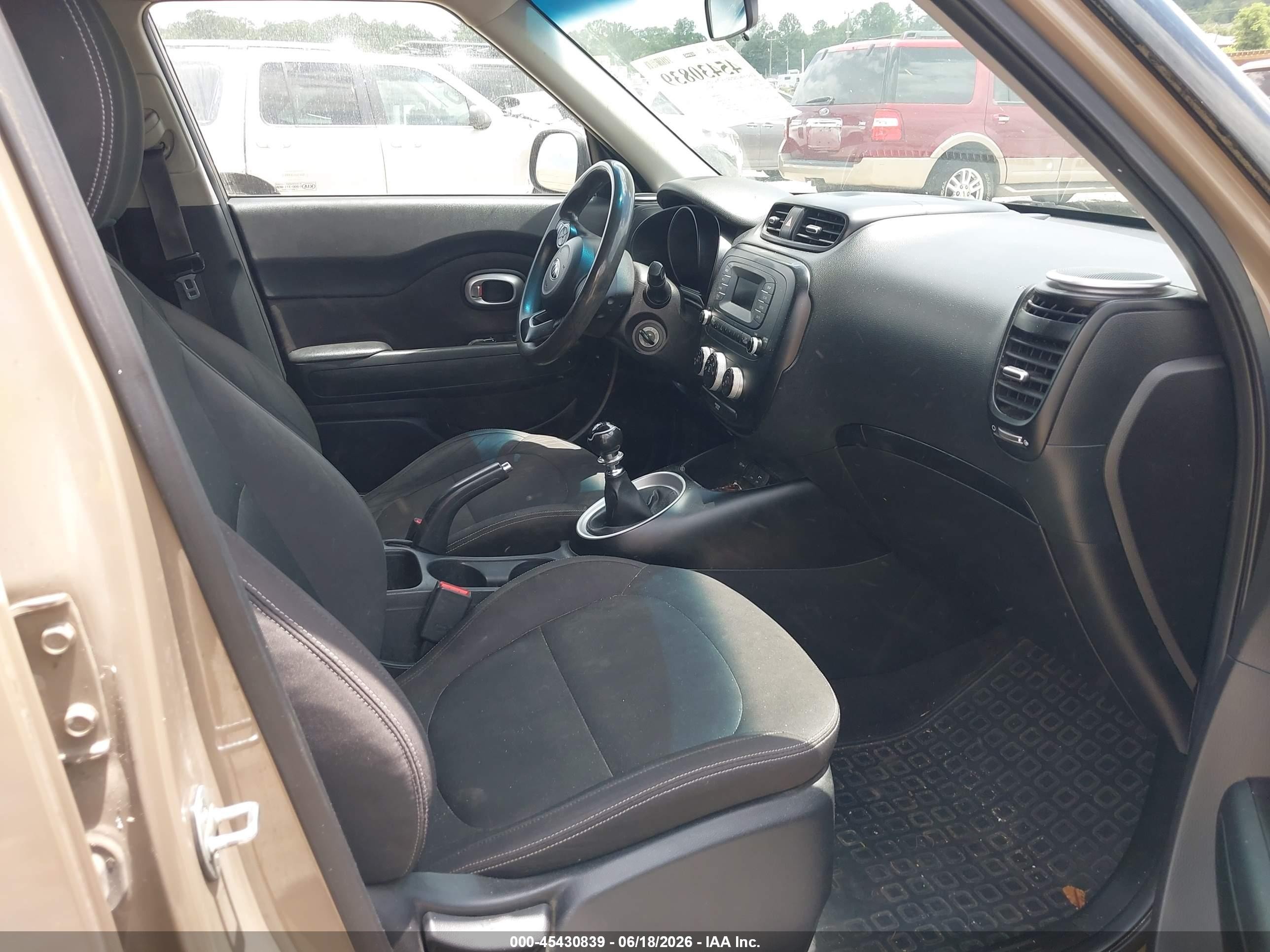 2015 Kia Soul   Brown vin: KNDJN2A2XF7220893