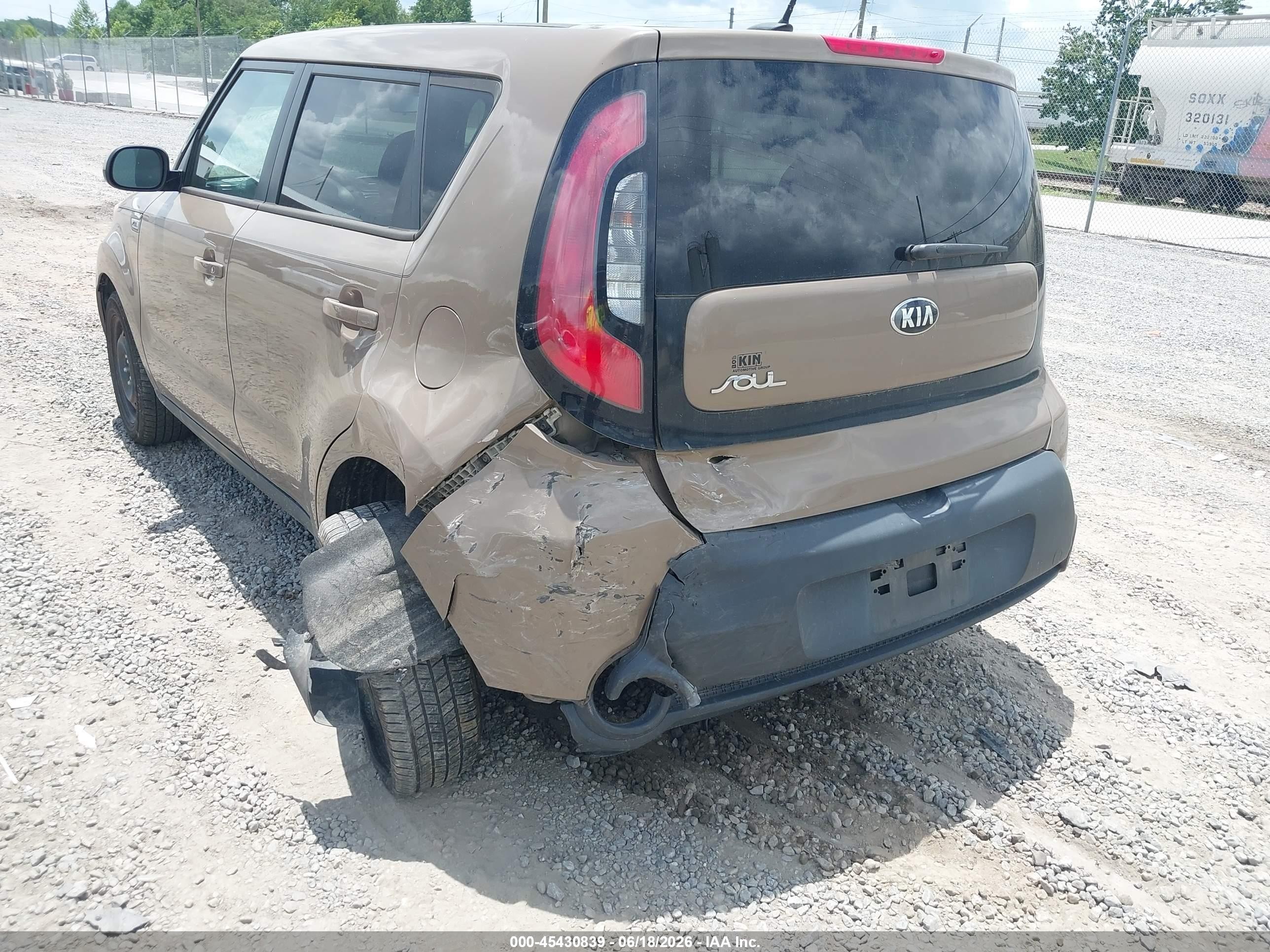 2015 Kia Soul   Brown vin: KNDJN2A2XF7220893