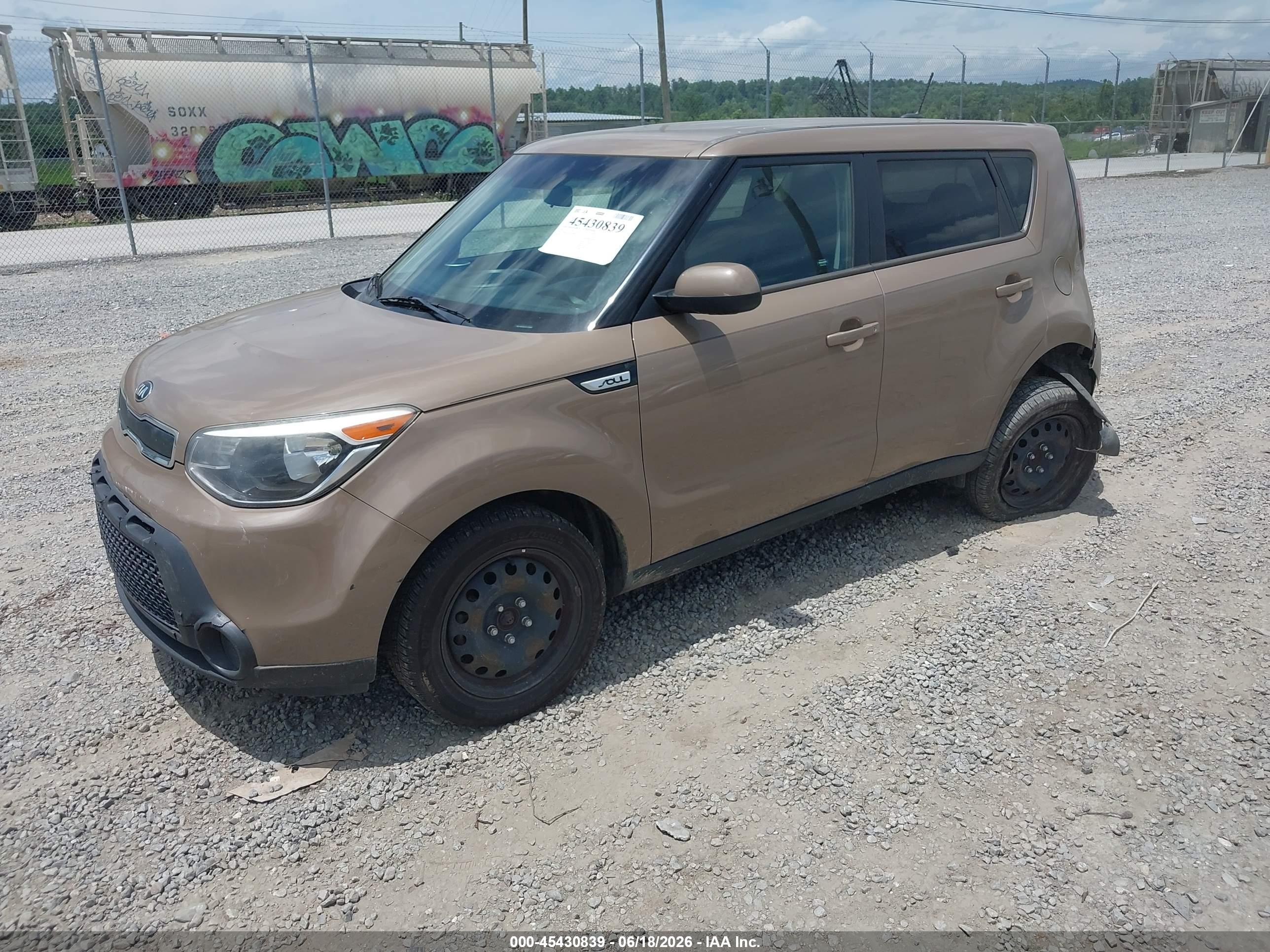 2015 Kia Soul   Brown vin: KNDJN2A2XF7220893