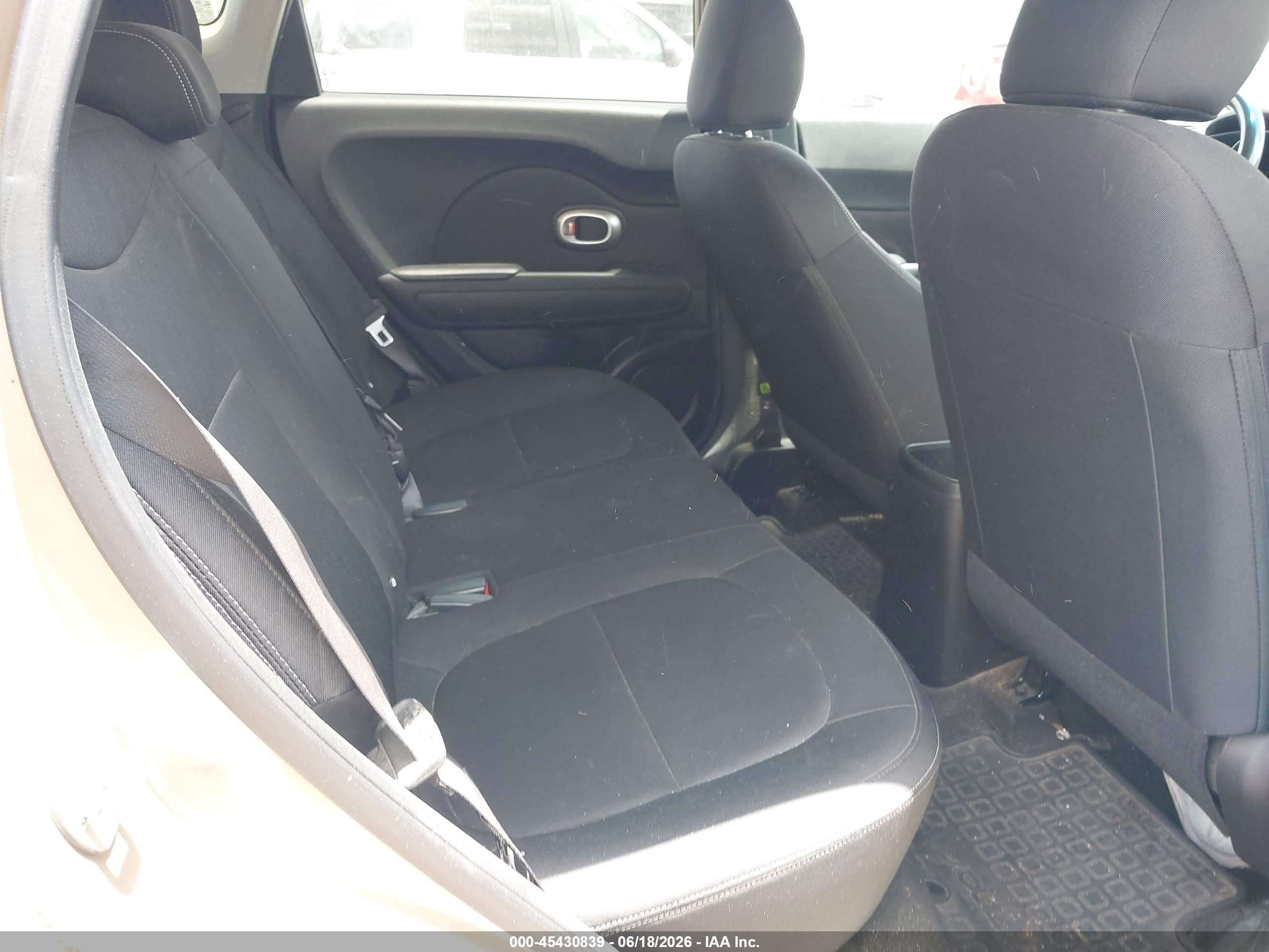 2015 Kia Soul   Brown vin: KNDJN2A2XF7220893