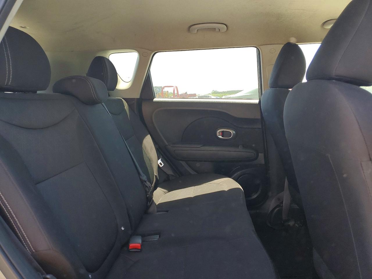 2015 Kia Soul Base Gray vin: KNDJN2A2XF7236155