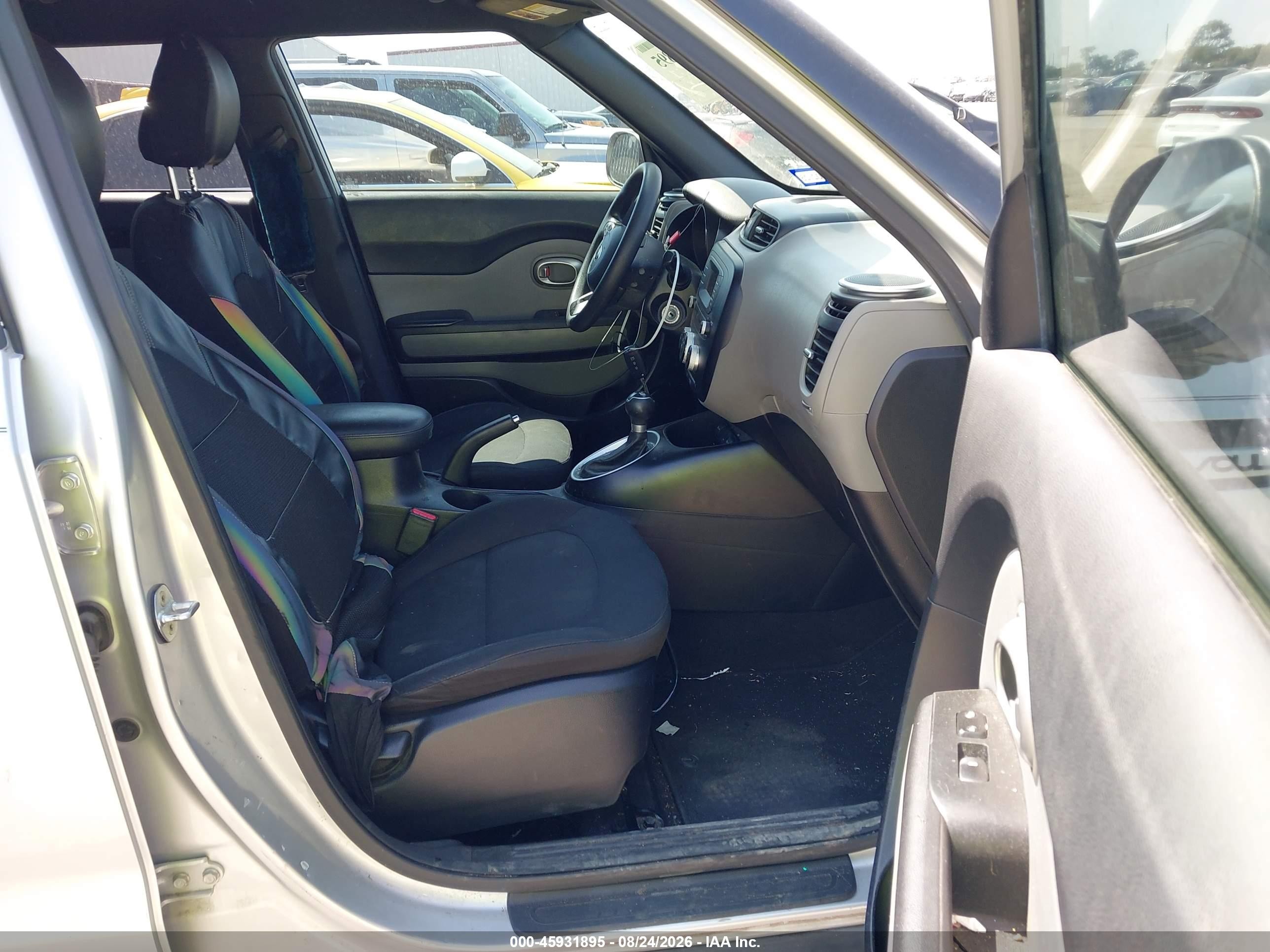 2015 Kia Soul   Silver vin: KNDJN2A2XF7756145