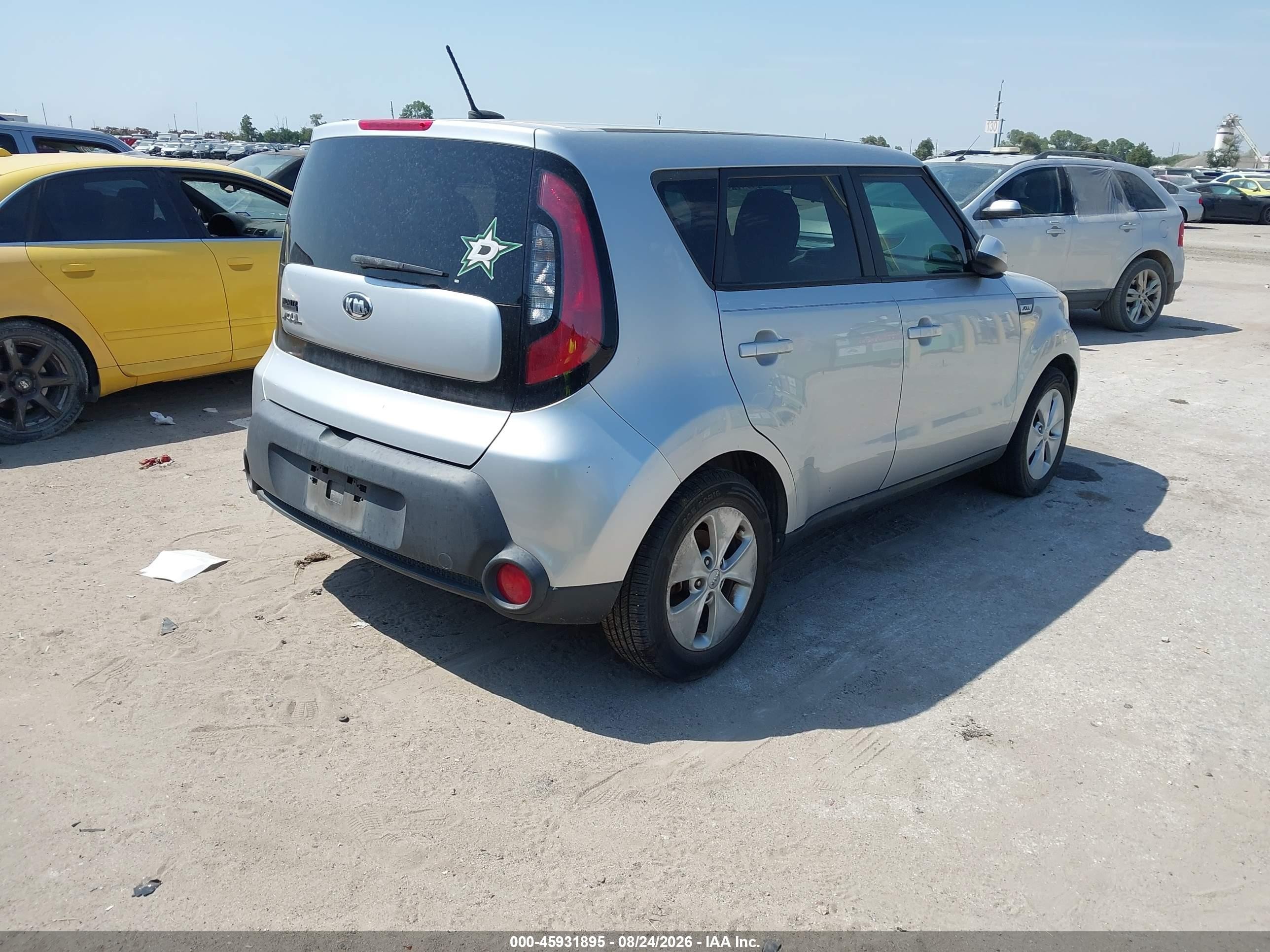 2015 Kia Soul   Silver vin: KNDJN2A2XF7756145