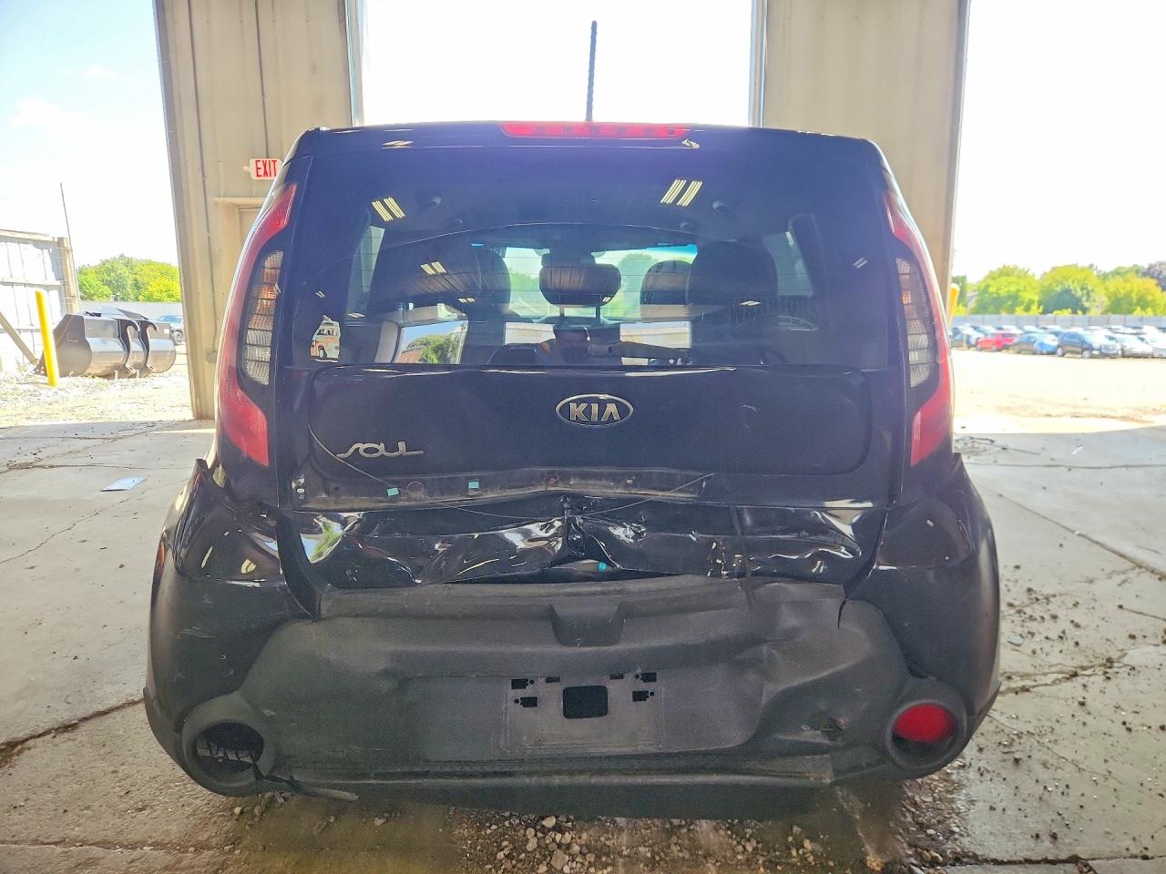2015 Kia Soul Base Черный vin: KNDJN2A2XF7757974