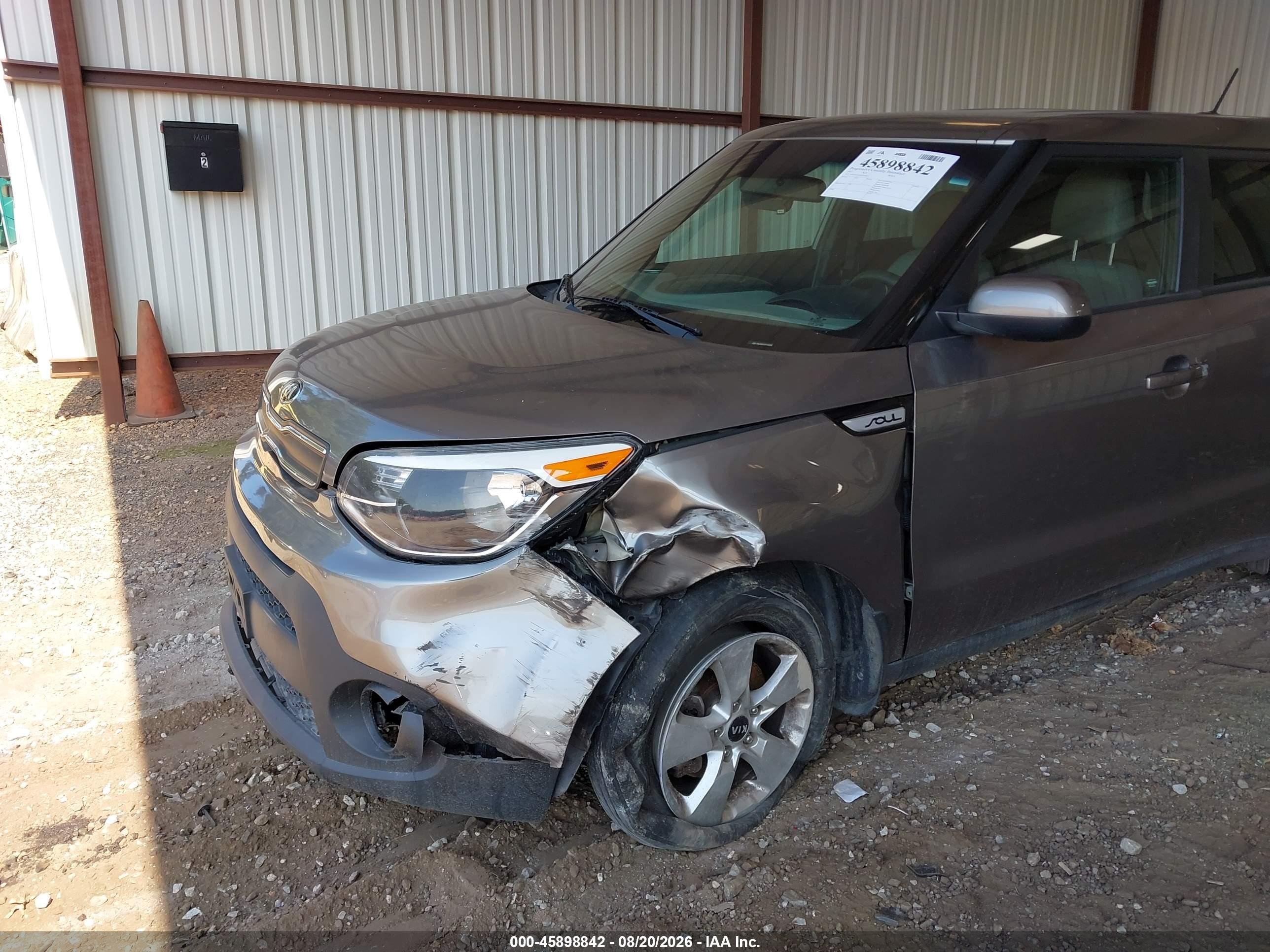 2017 Kia Soul ! Silver vin: KNDJN2A2XH7420921