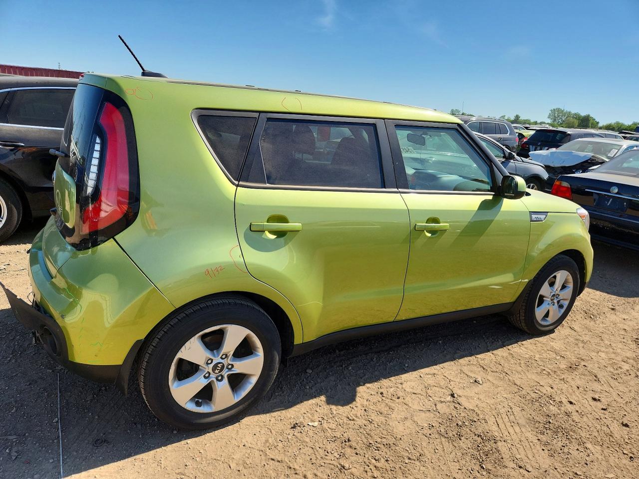 2018 Kia Soul Base Green vin: KNDJN2A2XJ7889609