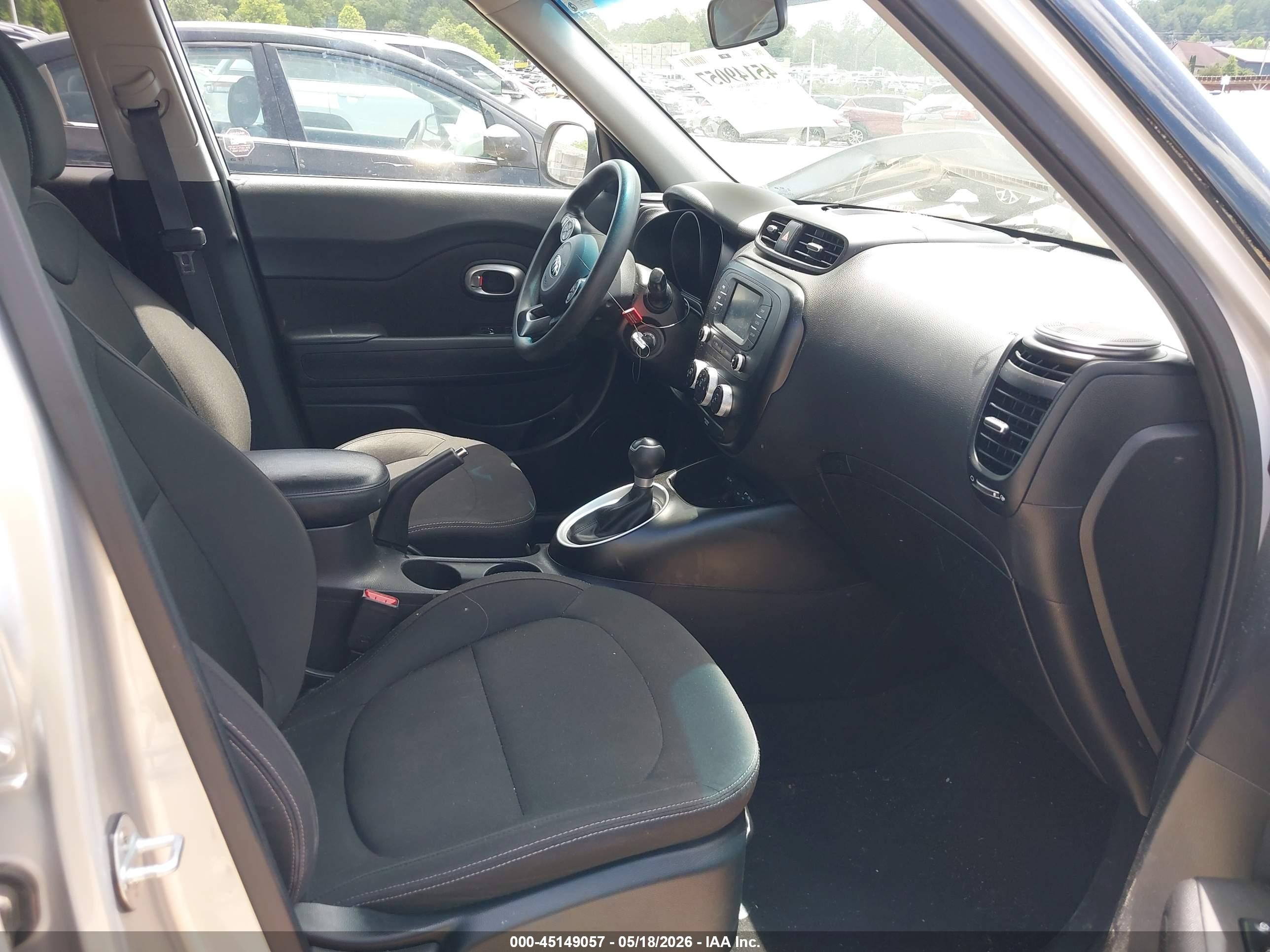2019 Kia Soul Silver vin: KNDJN2A2XK7002785