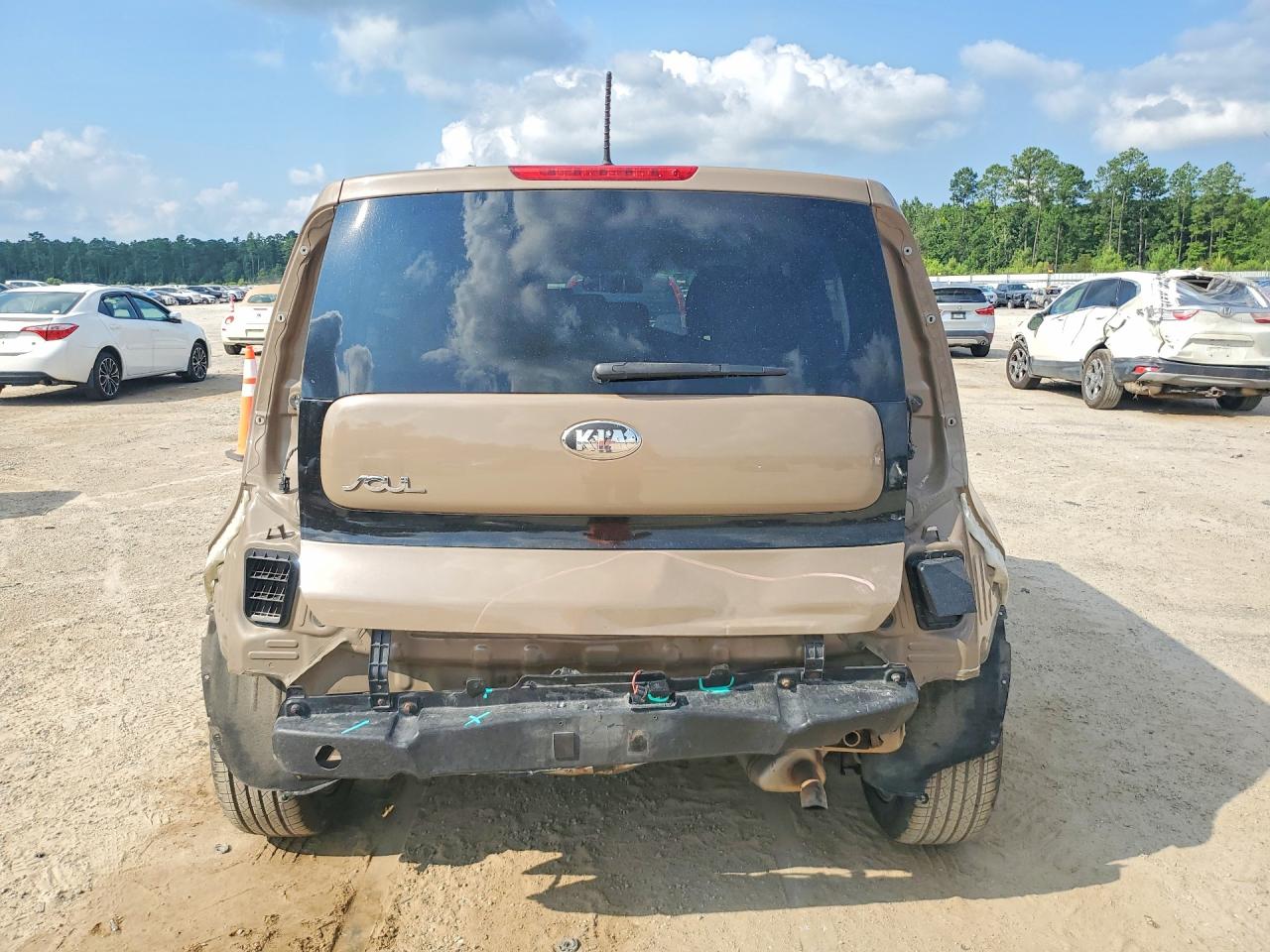 2014 Kia Soul + Brown vin: KNDJP3A50E7066610