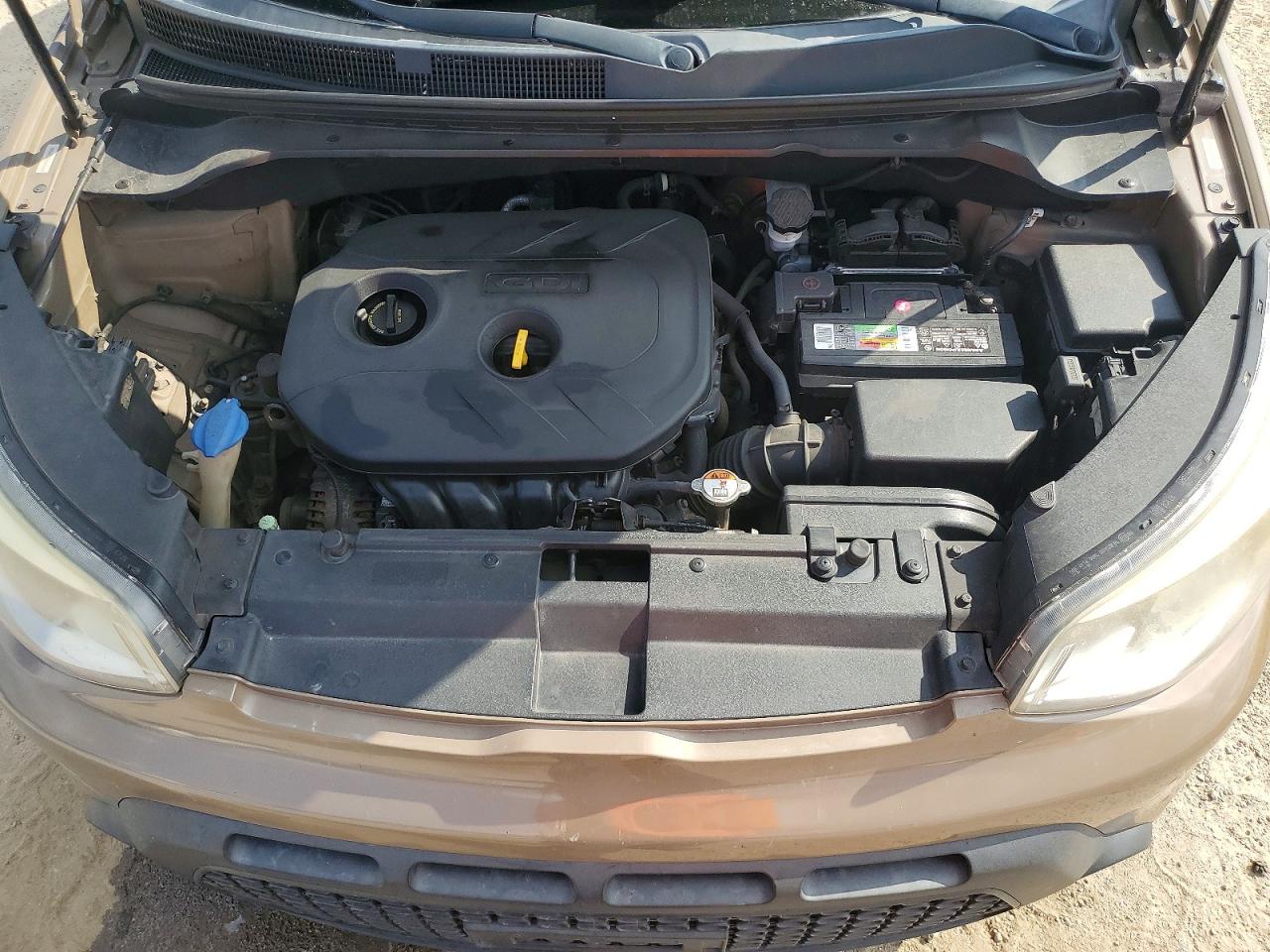2014 Kia Soul + Brown vin: KNDJP3A50E7066610