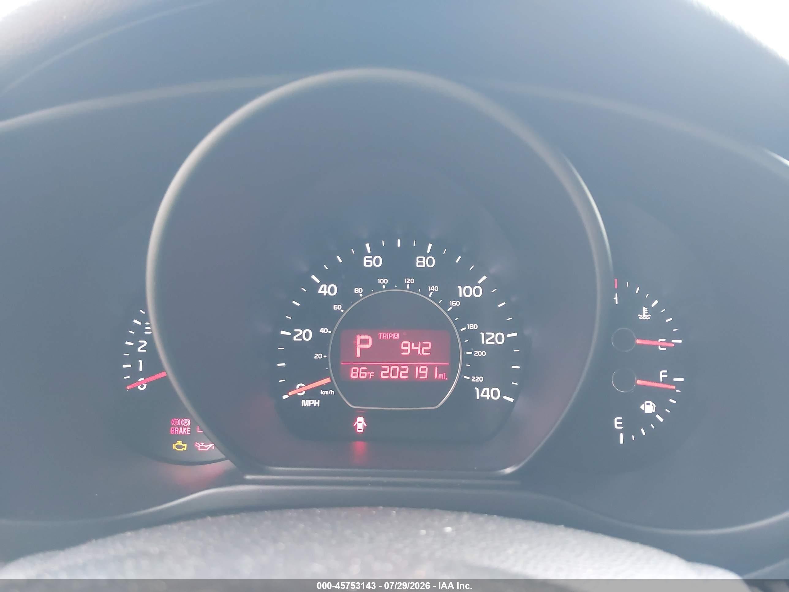 2014 Kia Soul + White vin: KNDJP3A50E7083875
