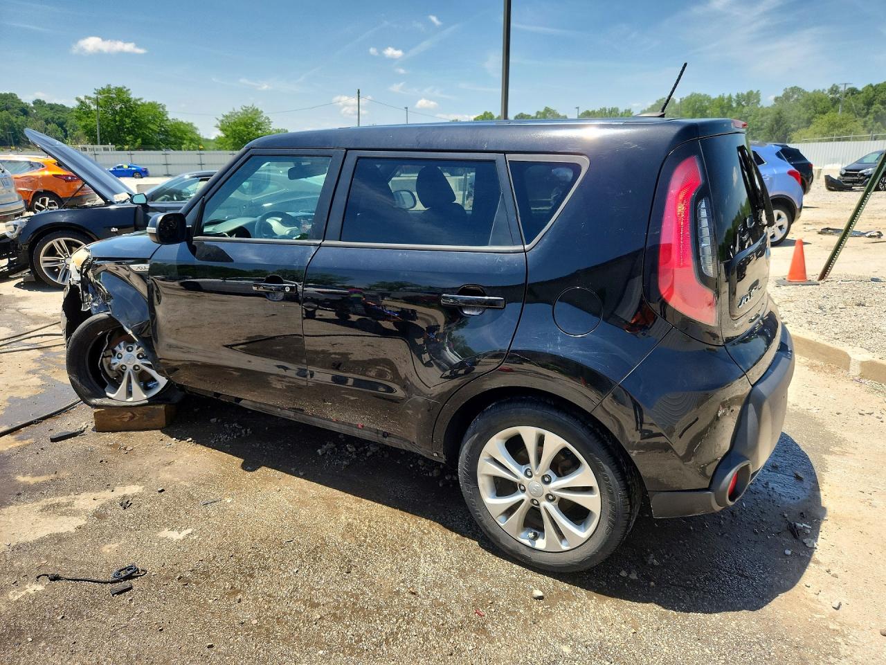 2014 Kia Soul + Black vin: KNDJP3A50E7700448