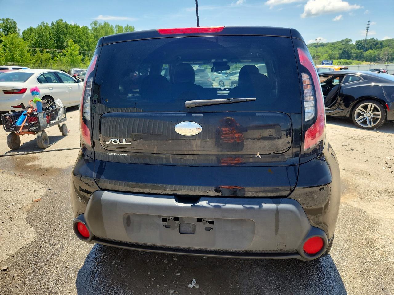 2014 Kia Soul + Black vin: KNDJP3A50E7700448