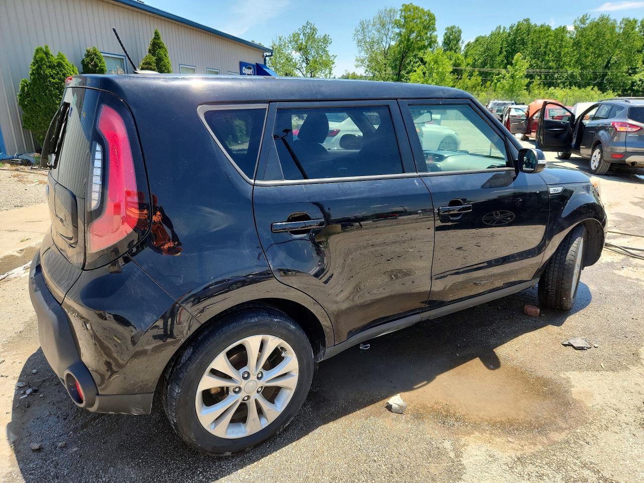 2014 Kia Soul + Black vin: KNDJP3A50E7700448