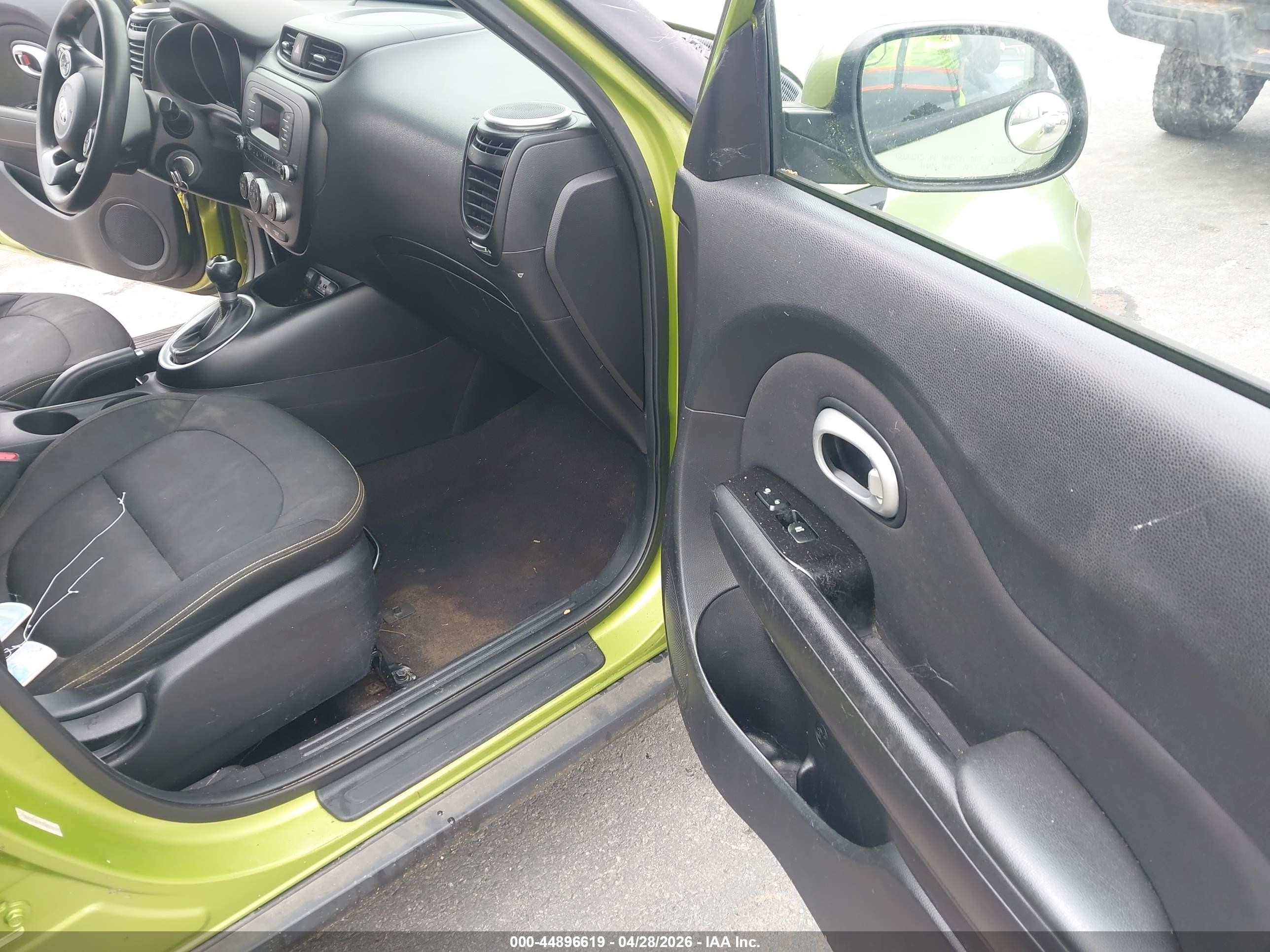 2014 Kia Soul + Green vin: KNDJP3A50E7708517