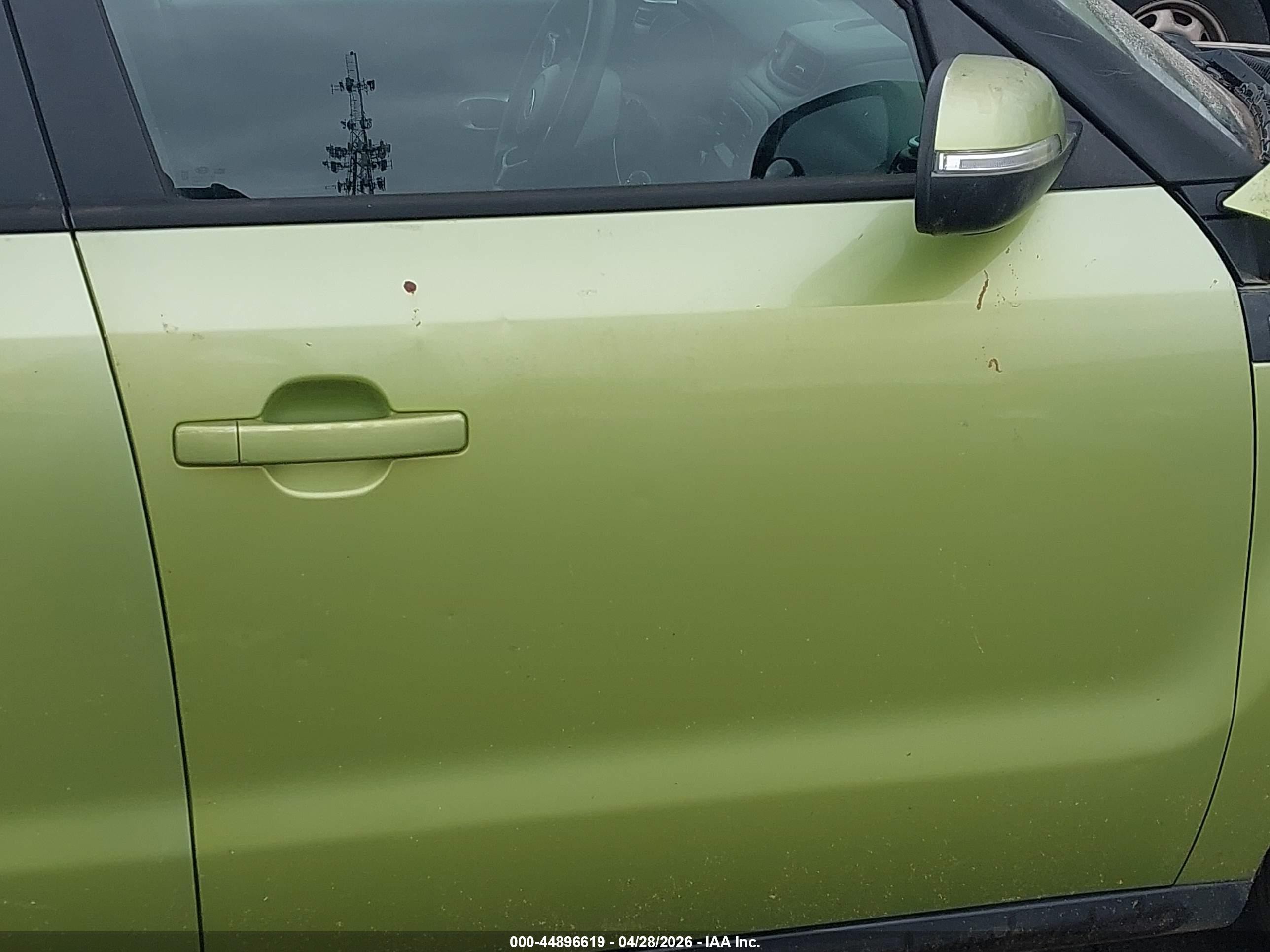 2014 Kia Soul + Green vin: KNDJP3A50E7708517
