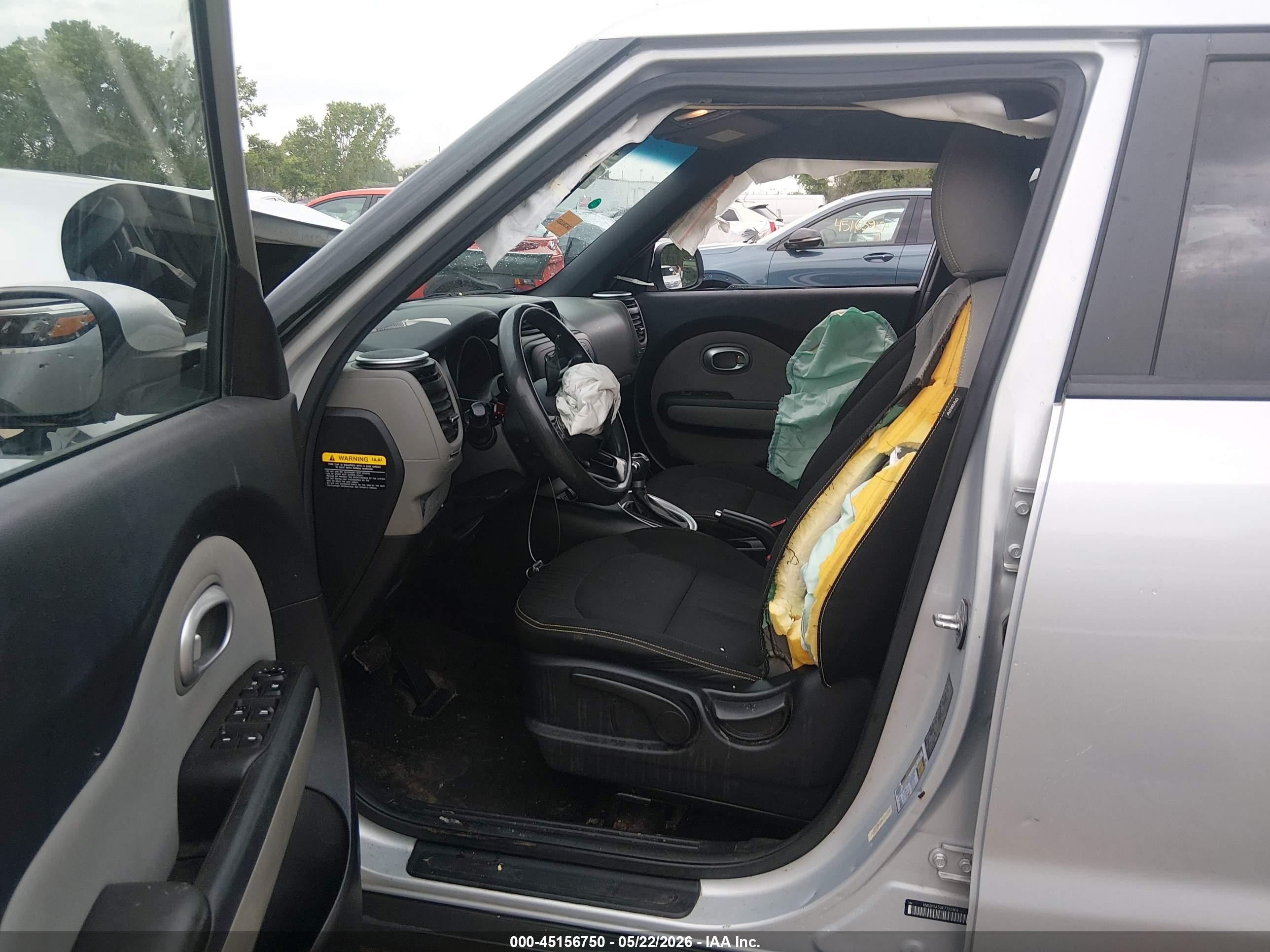 2014 Kia Soul + Silver vin: KNDJP3A50E7722904