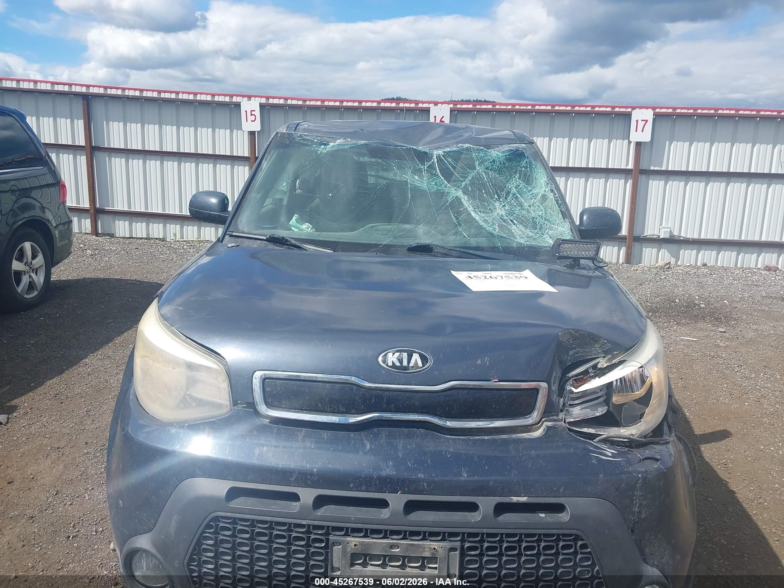 2015 Kia Soul + Dark Blue vin: KNDJP3A50F7114835