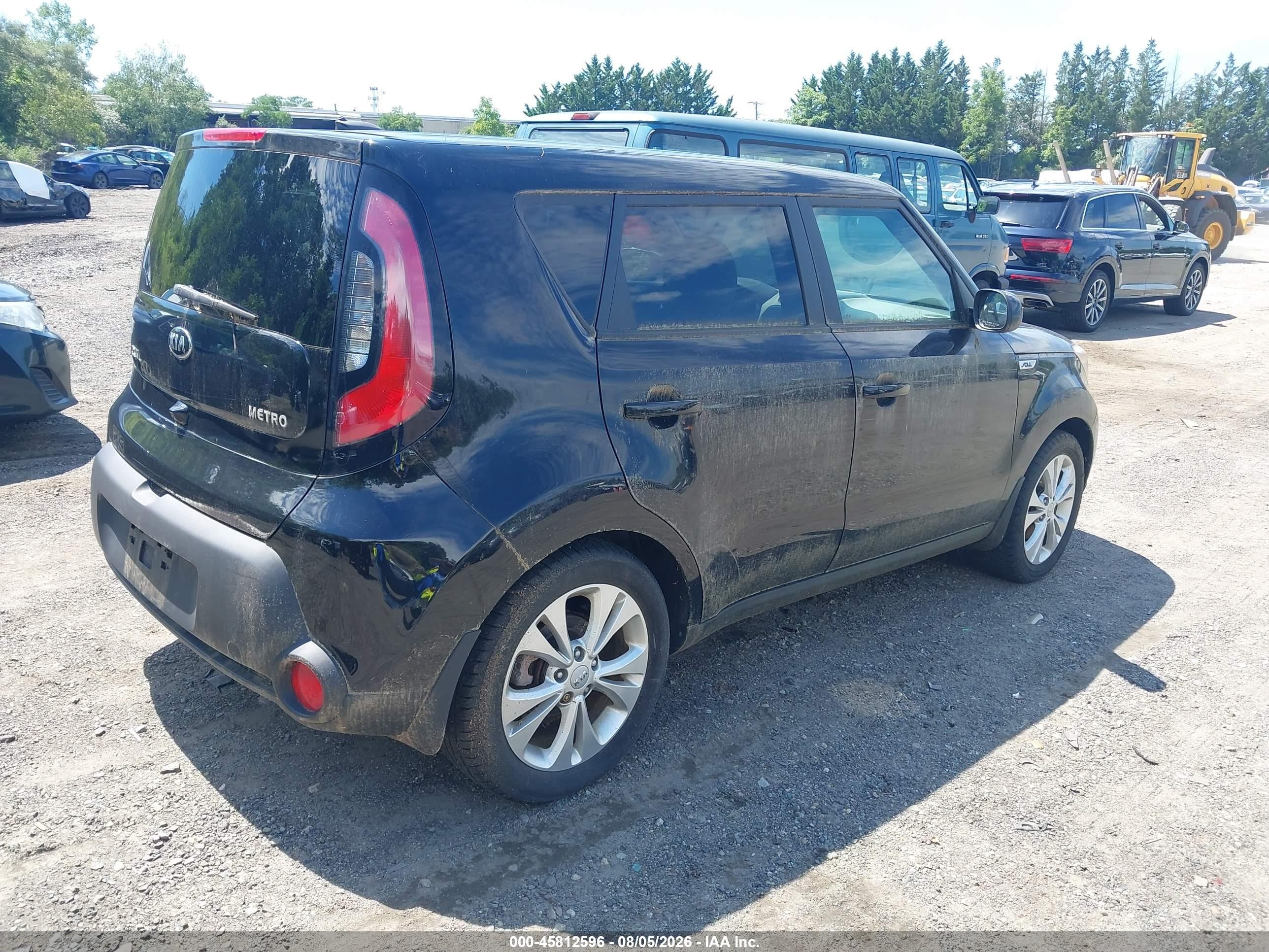 2015 Kia Soul + Black vin: KNDJP3A50F7128850