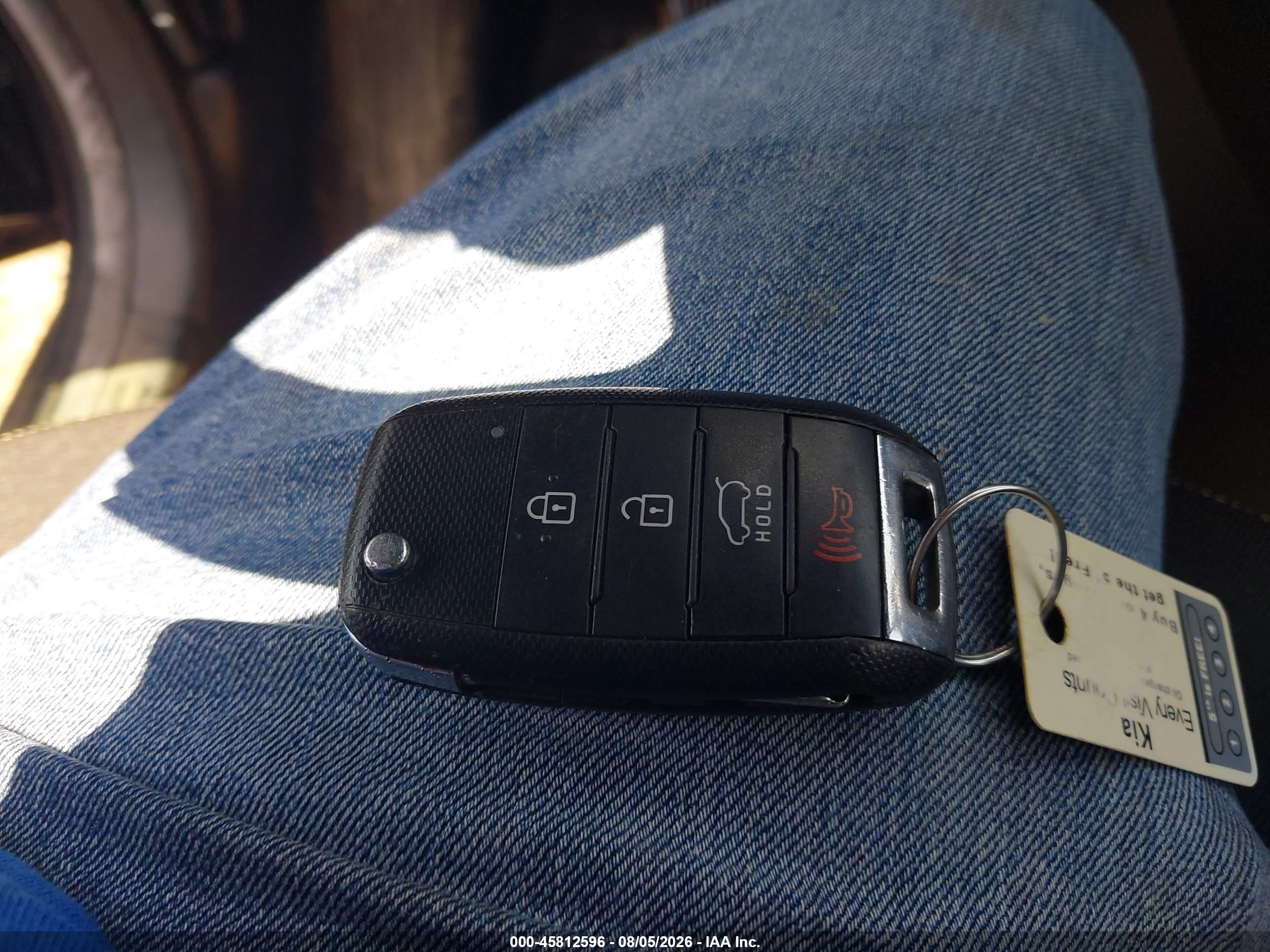 2015 Kia Soul + Black vin: KNDJP3A50F7128850